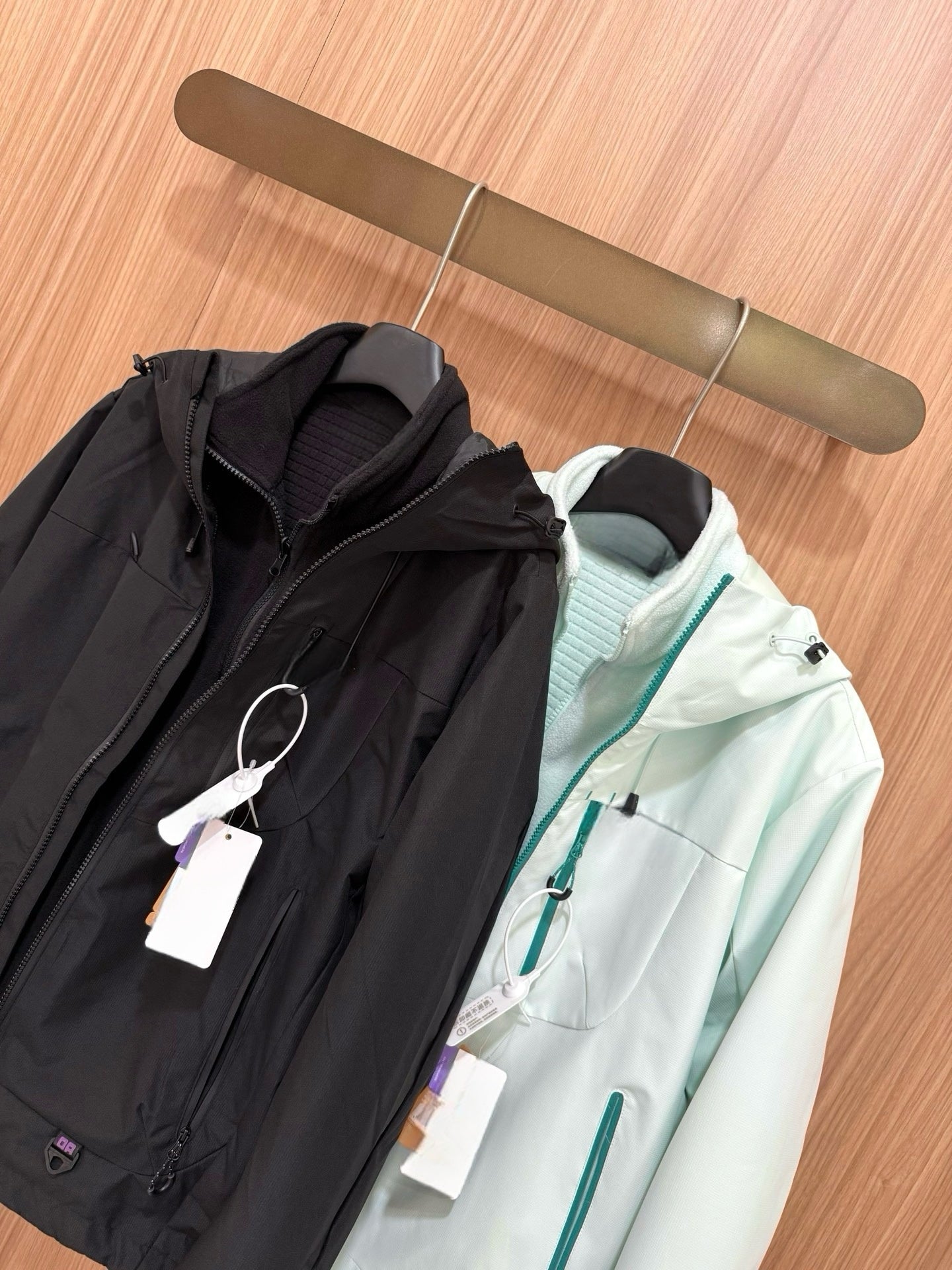 3-in-1 Waterproof Outdoor Shell Jacket with Detachable Grid Fleece Inner – Ultra-Light Thermal Windbreaker for Hiking & Daily Wear Unisex 7 Colors