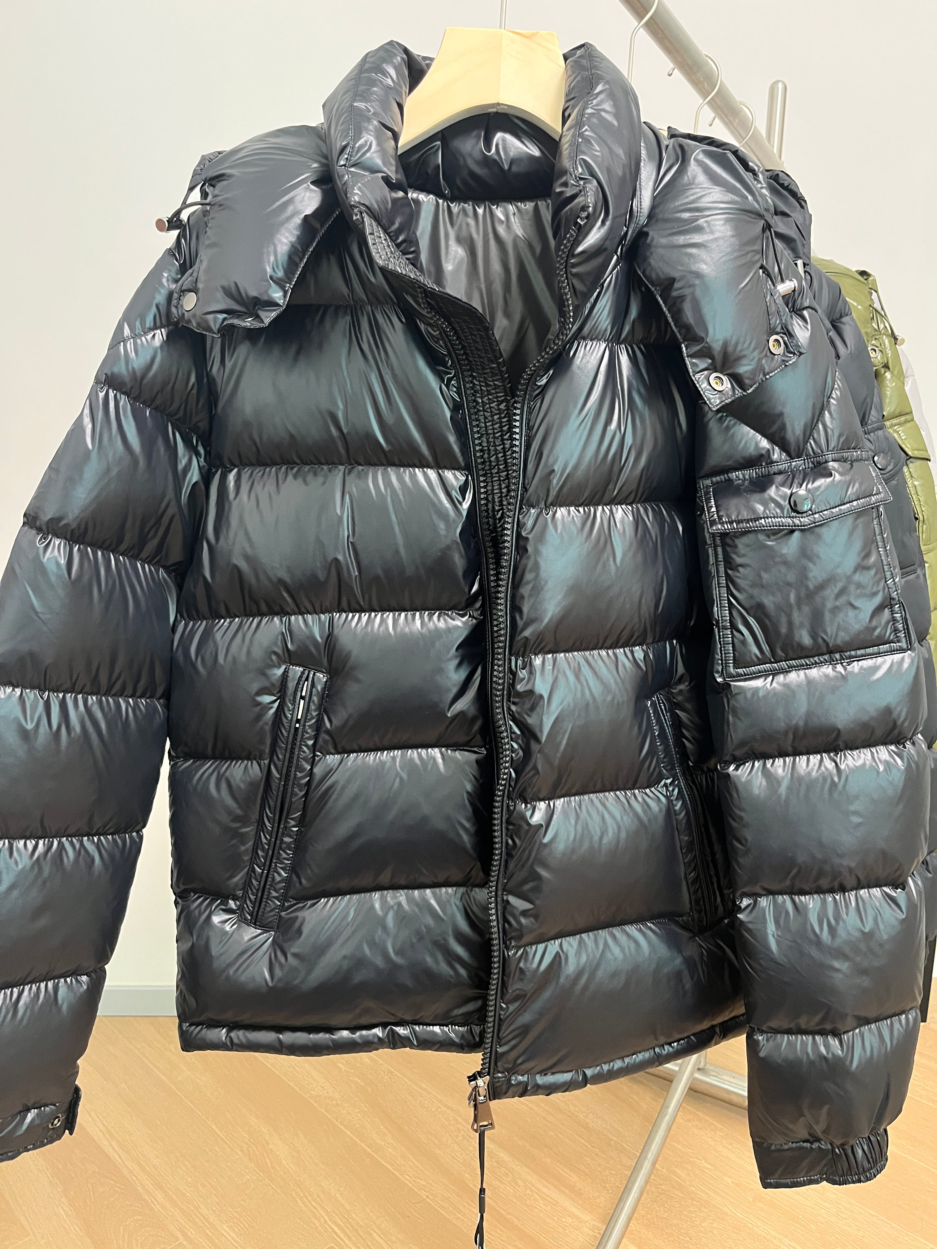 Goose DownJacket hooded  Man Unisex Endurable Easy Clean Warm Lightweight 850FP model 1903