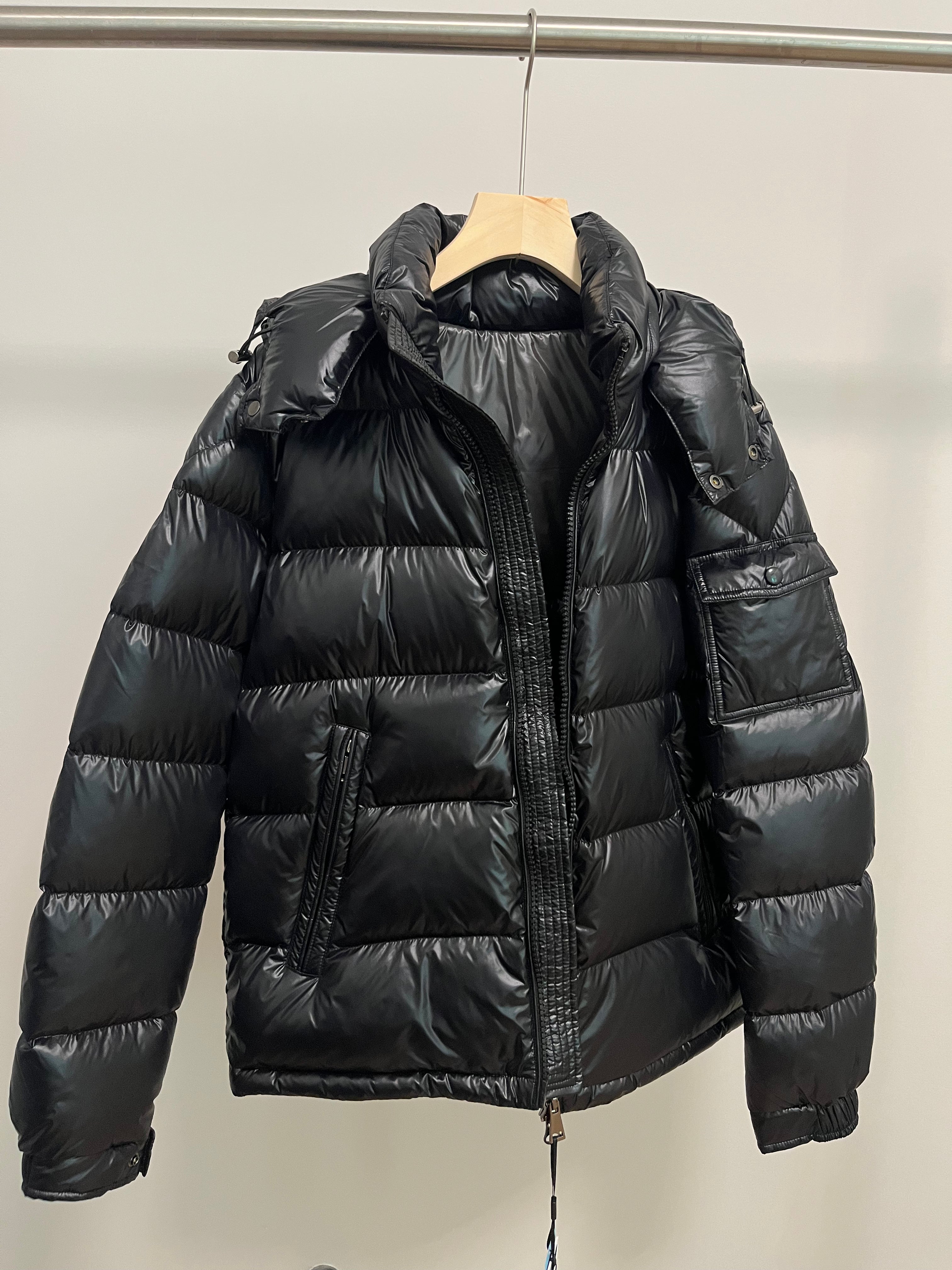 Goose DownJacket hooded  Man Unisex Endurable Easy Clean Warm Lightweight 850FP model 1903