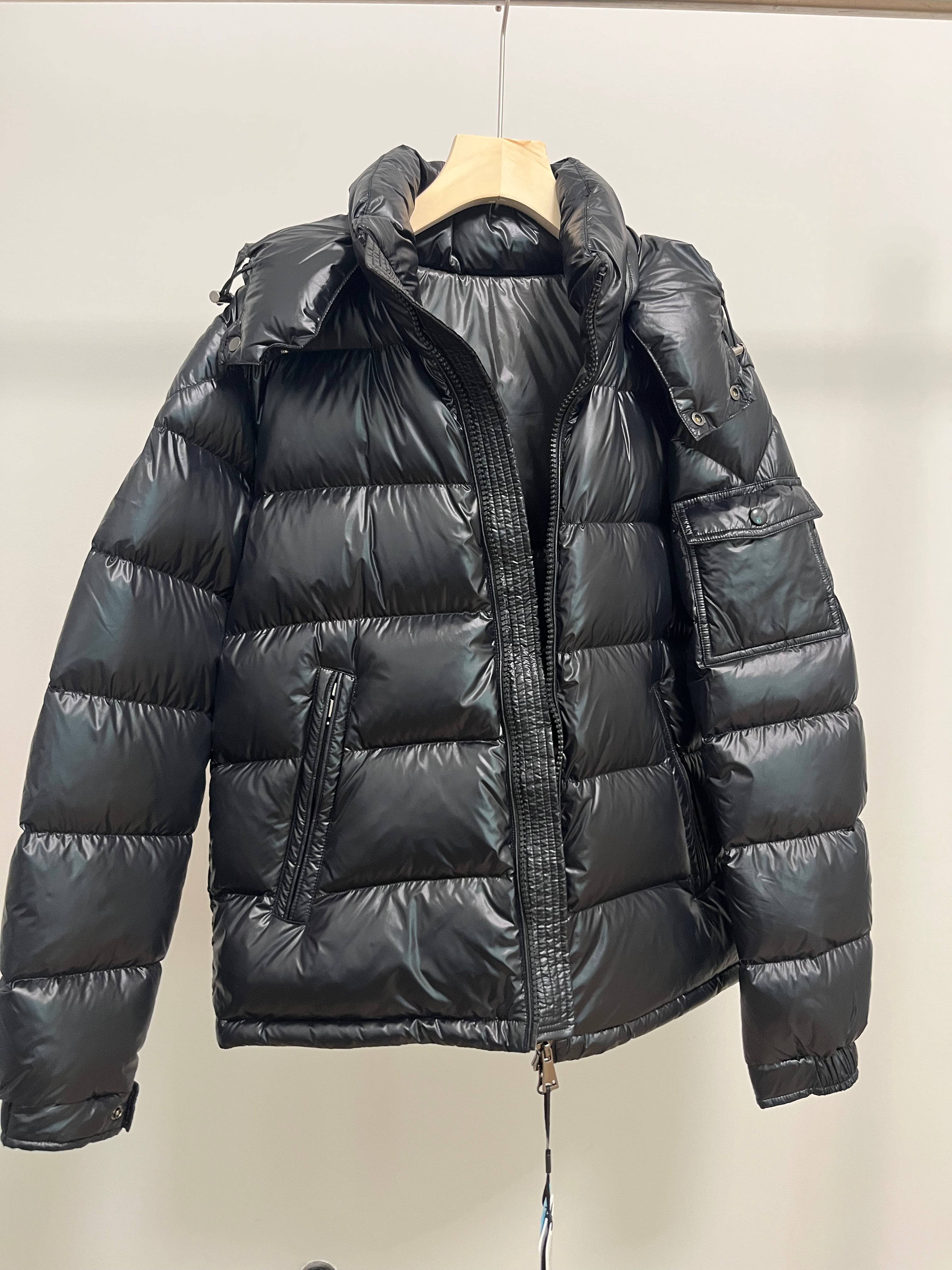 Goose DownJacket hooded  Man Unisex Endurable Easy Clean Warm Lightweight 850FP model 1903