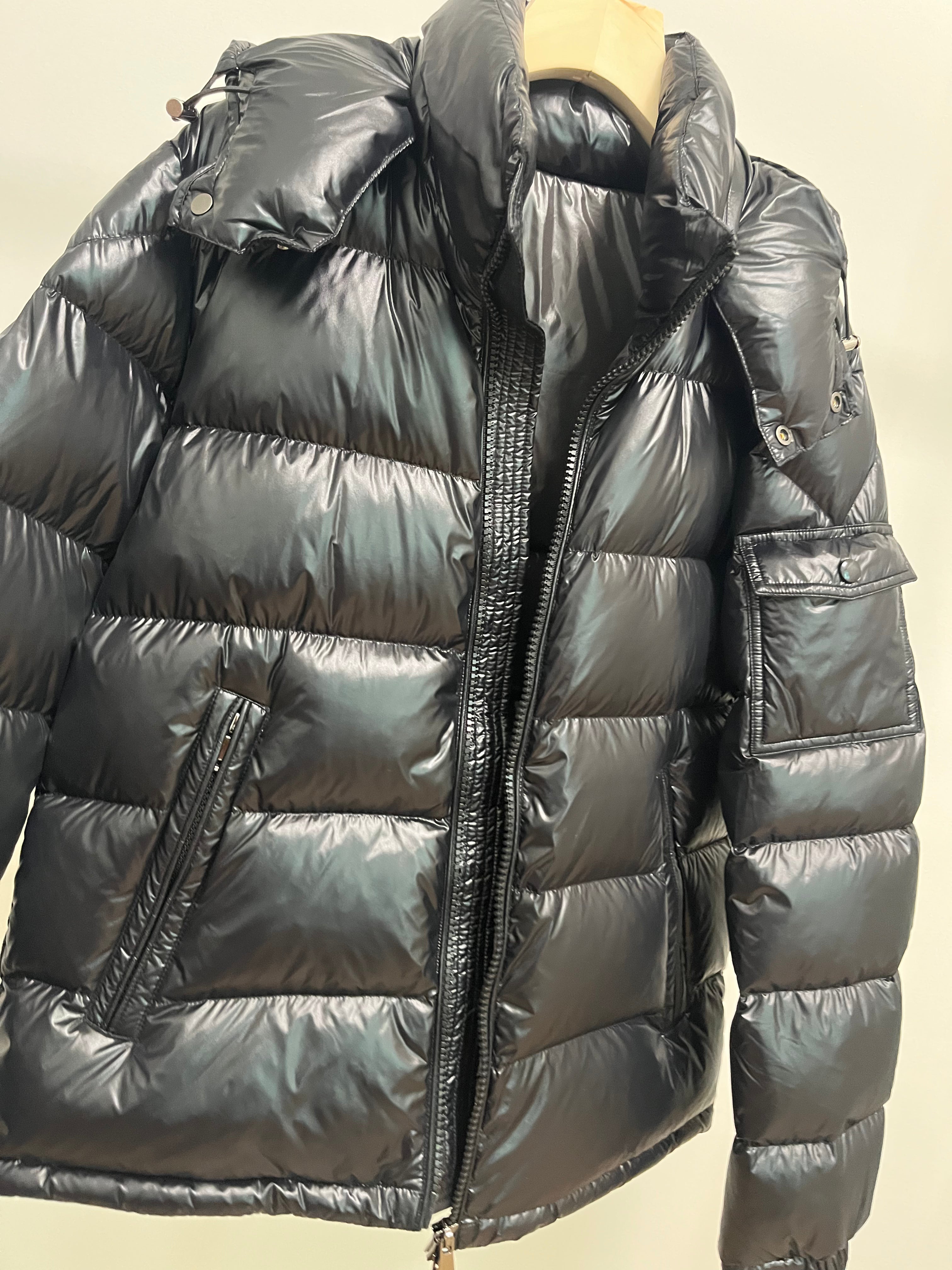 Goose DownJacket hooded  Man Unisex Endurable Easy Clean Warm Lightweight 850FP model 1903