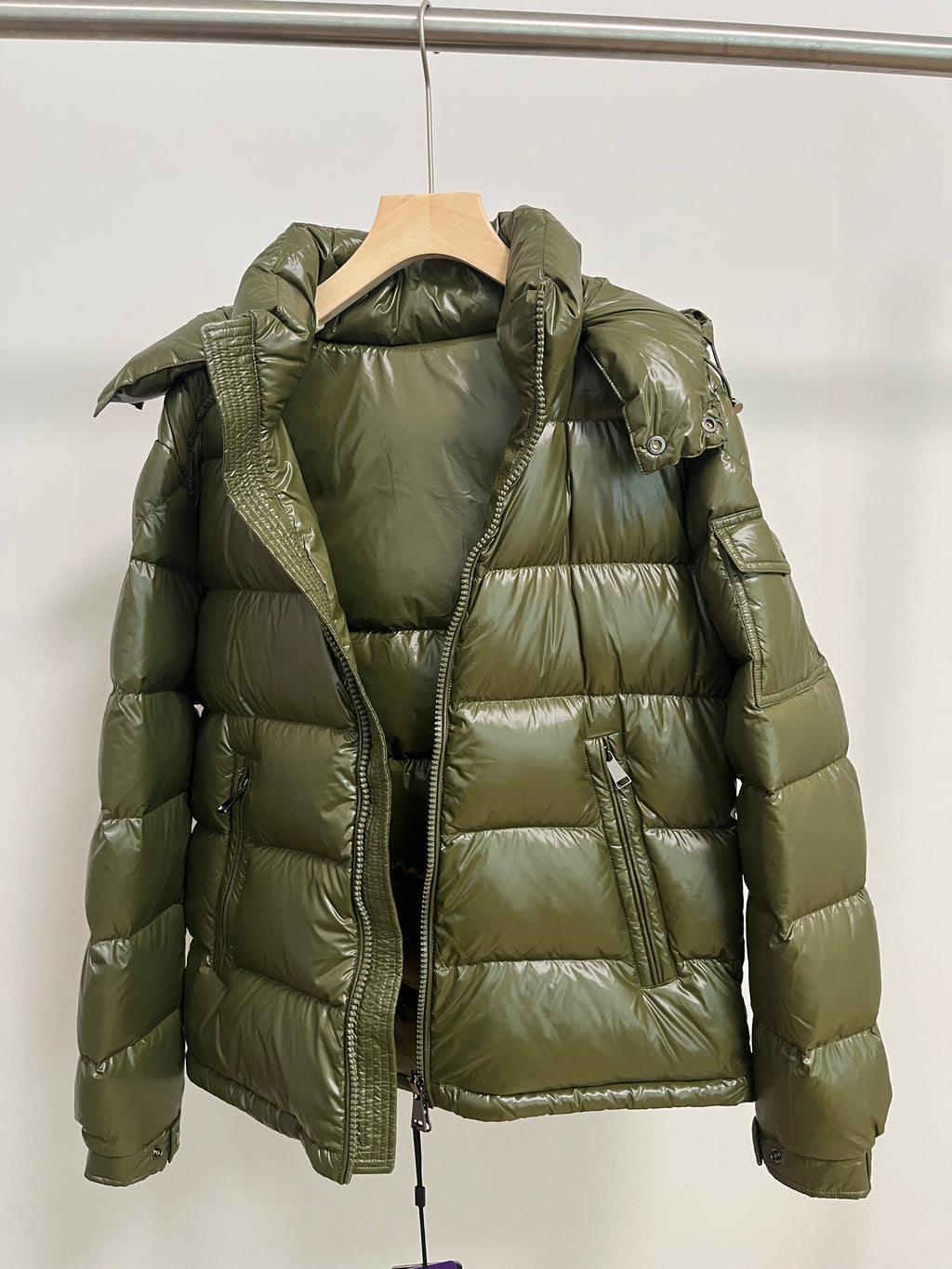 Goose DownJacket hooded  Man Unisex Endurable Easy Clean Warm Lightweight 850FP model 1903