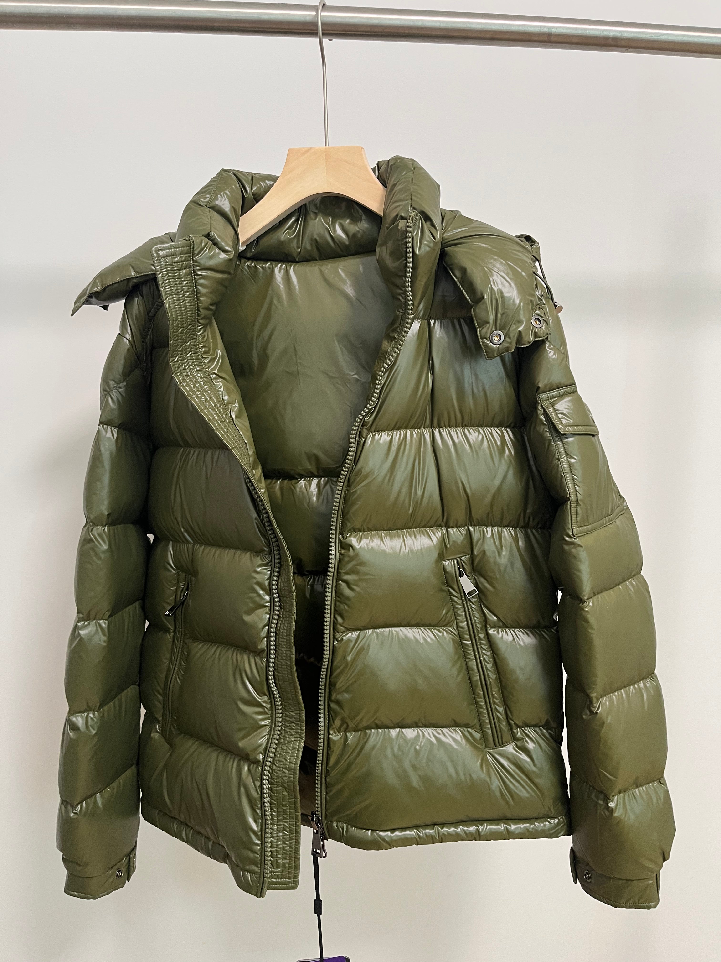 Goose DownJacket hooded  Man Unisex Endurable Easy Clean Warm Lightweight 850FP model 1903