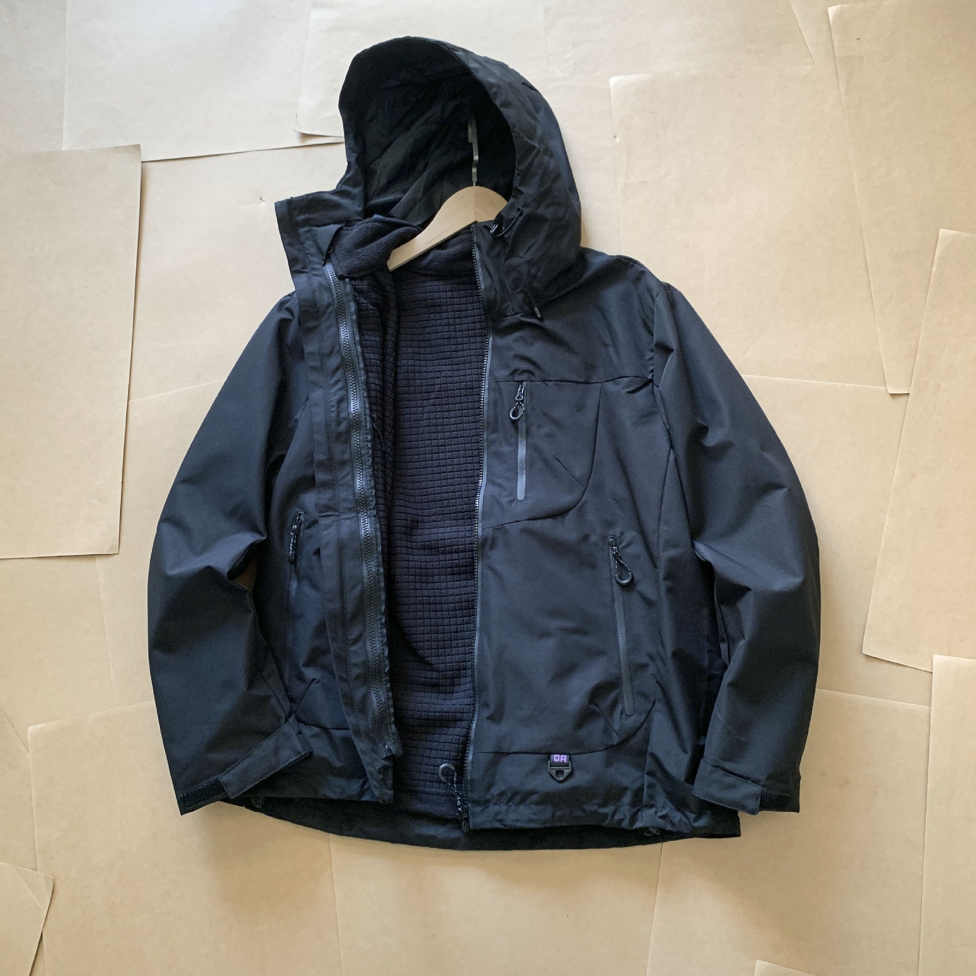 3-in-1 Waterproof Outdoor Shell Jacket with Detachable Grid Fleece Inner – Ultra-Light Thermal Windbreaker for Hiking & Daily Wear Unisex 7 Colors