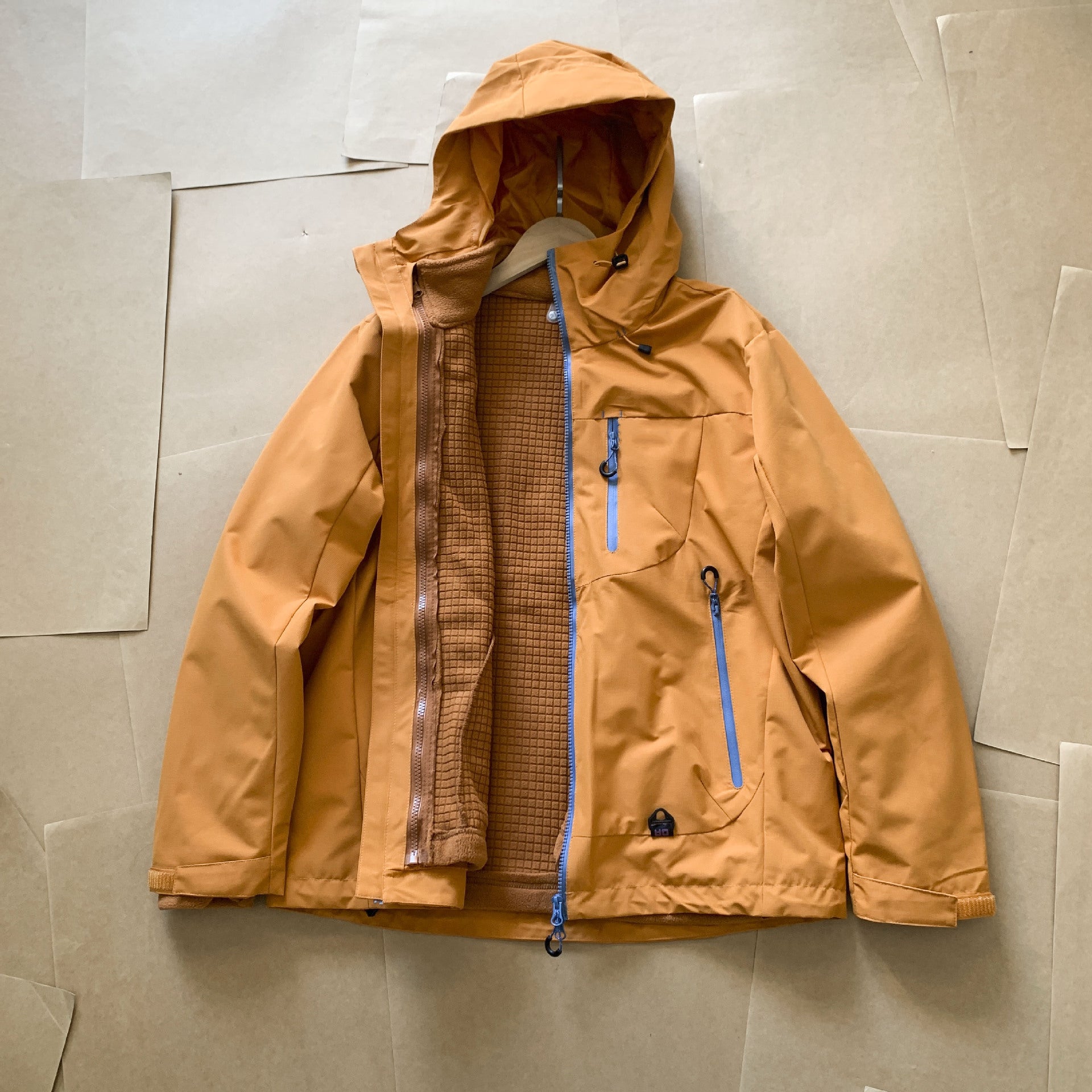 3-in-1 Waterproof Outdoor Shell Jacket with Detachable Grid Fleece Inner – Ultra-Light Thermal Windbreaker for Hiking & Daily Wear Unisex 7 Colors