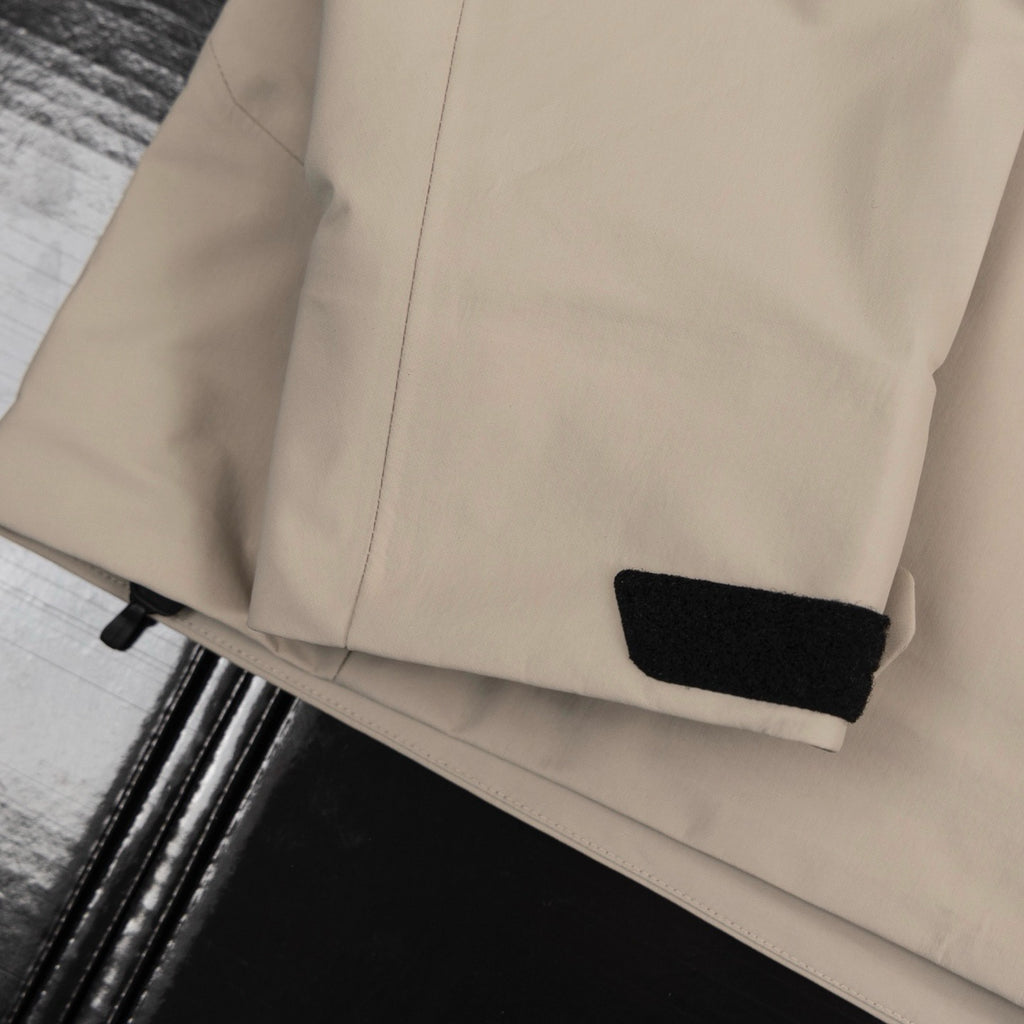 Unisex Waterproof Windproof Anti-Wrinkle Hardshell Jacket All-Weather Easy Care