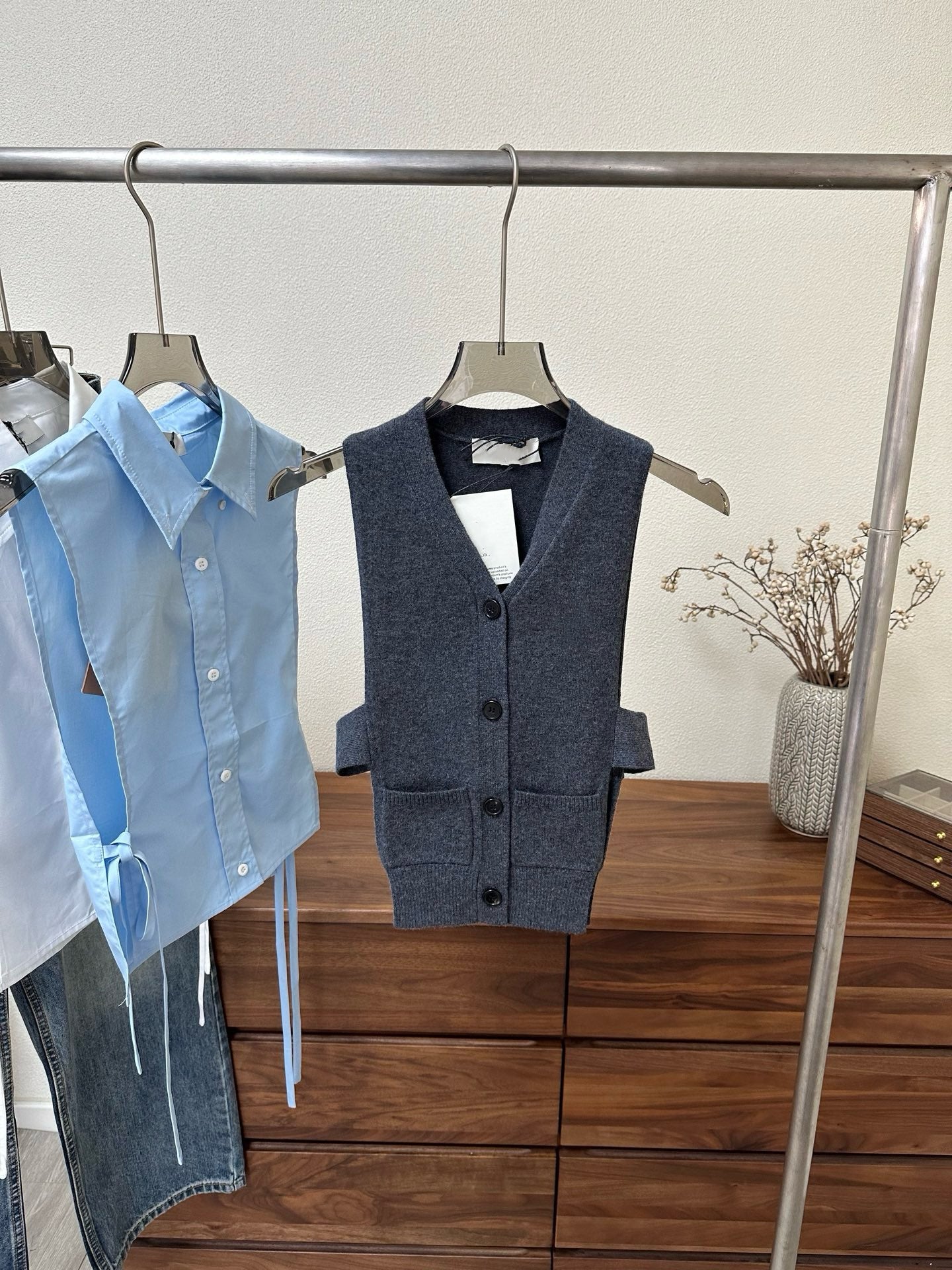 Women's High-Waist Multi-Pocket Vintage Blue Denim Shorts & Pants Cargo-Inspired Stretchy