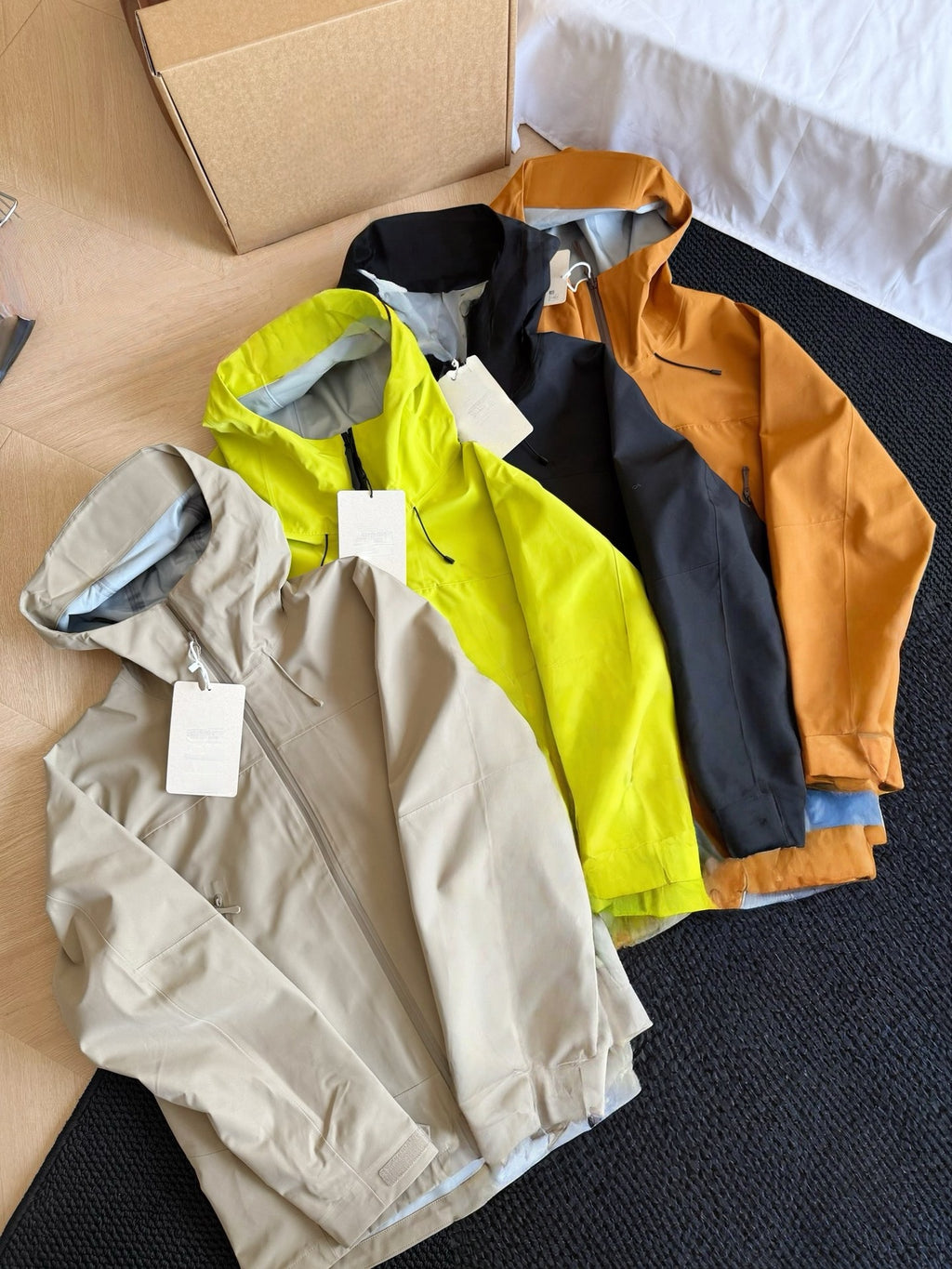 Flix & Ponyo Hooded Outerwear Unisex 800-Fill Power Duck Down 3-in-1 Waterproof Windproof Puffer Jacket Ultra-Light