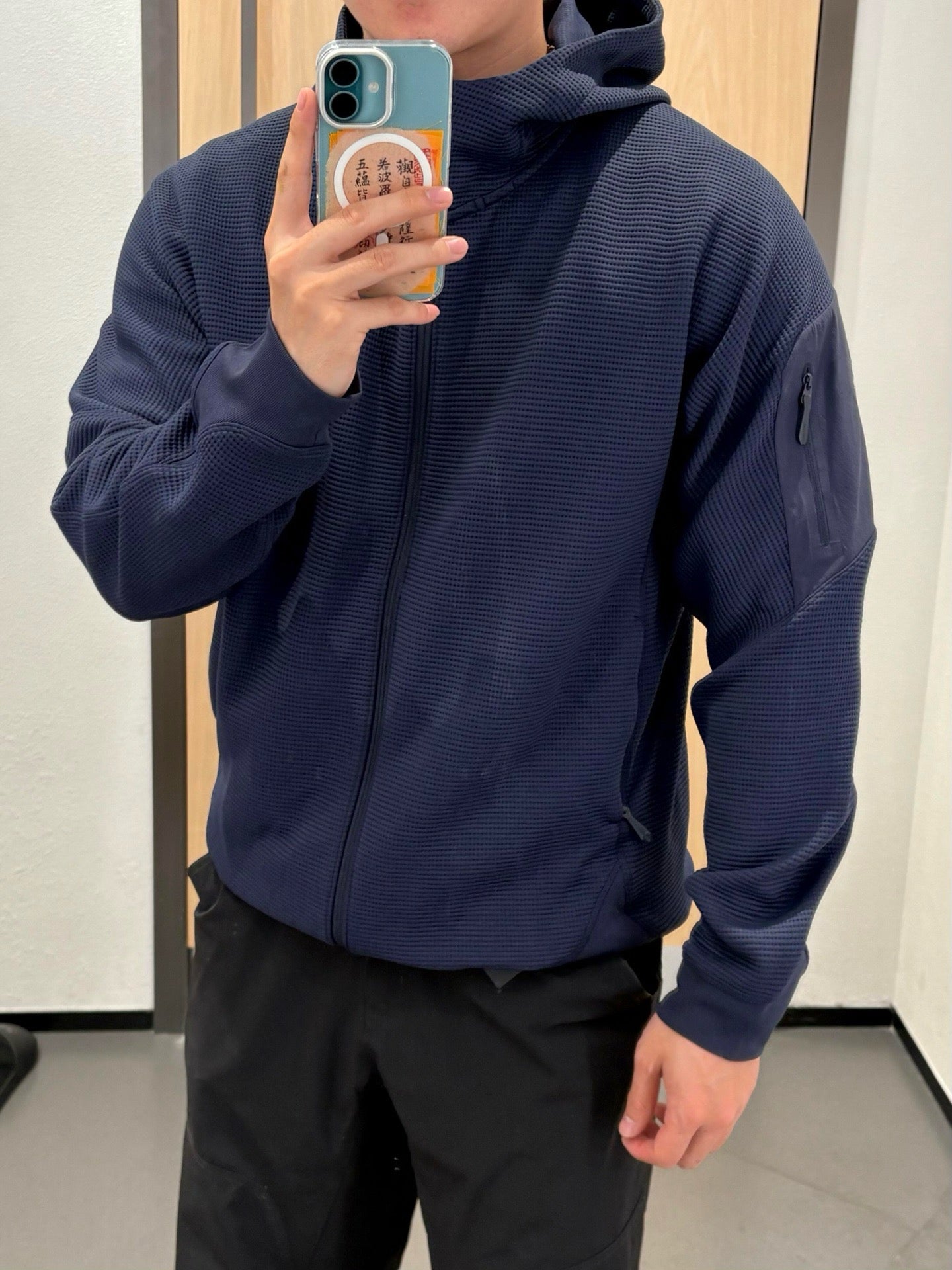 Waffle Knit Hooded Jacket - Unisex Breathable Mid-Layer Hoodie with Zippered Sleeve Pocket &amp; Embroidered Logo - Lightweight Outdoor Performance Gear