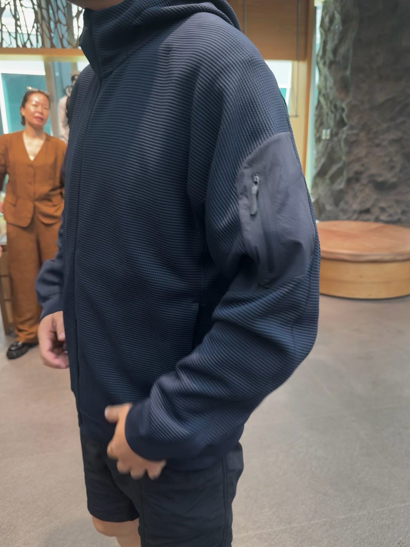 Waffle Knit Hooded Jacket - Unisex Breathable Mid-Layer Hoodie with Zippered Sleeve Pocket &amp; Embroidered Logo - Lightweight Outdoor Performance Gear