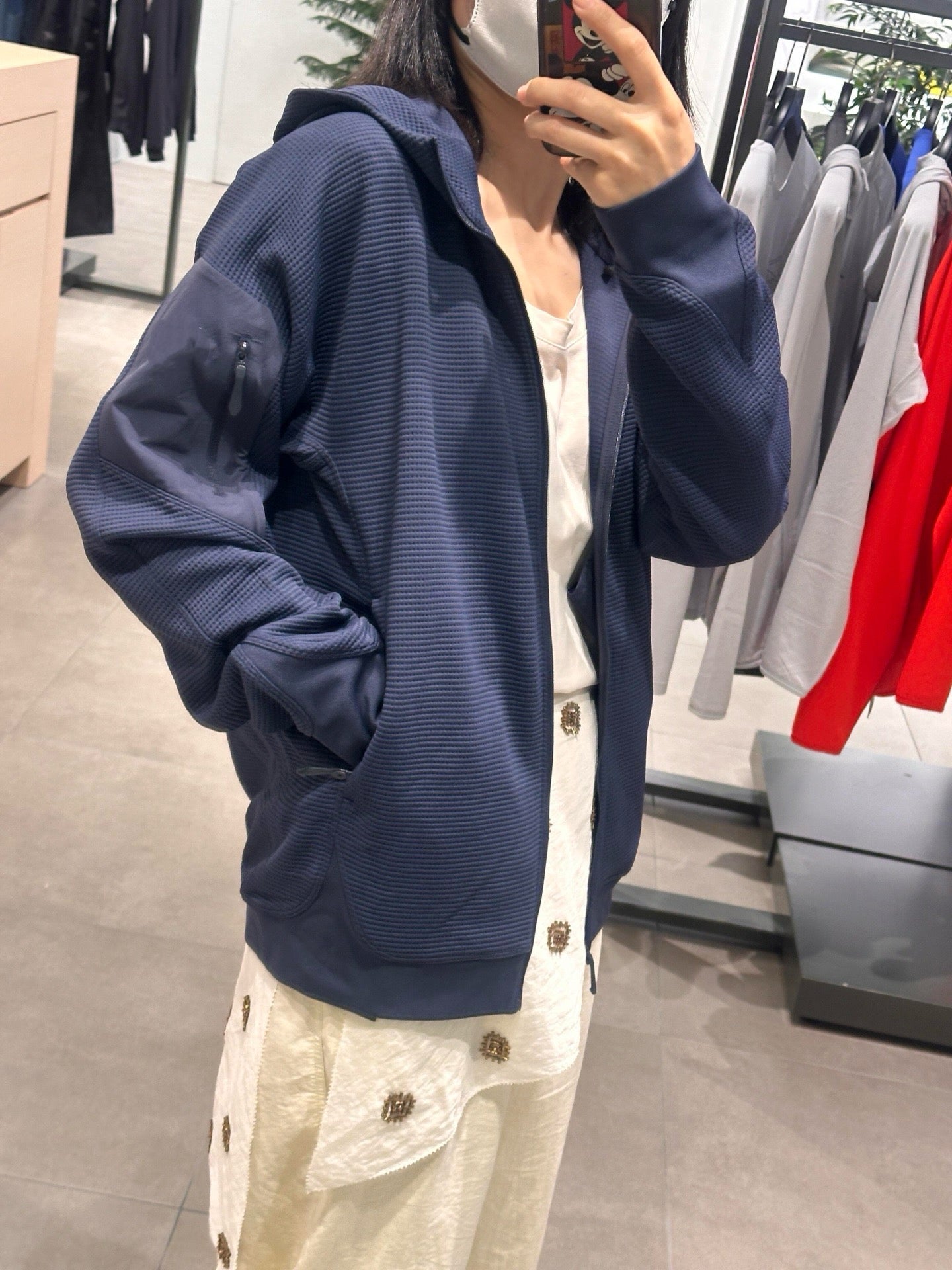 Waffle Knit Hooded Jacket - Unisex Breathable Mid-Layer Hoodie with Zippered Sleeve Pocket &amp; Embroidered Logo - Lightweight Outdoor Performance Gear