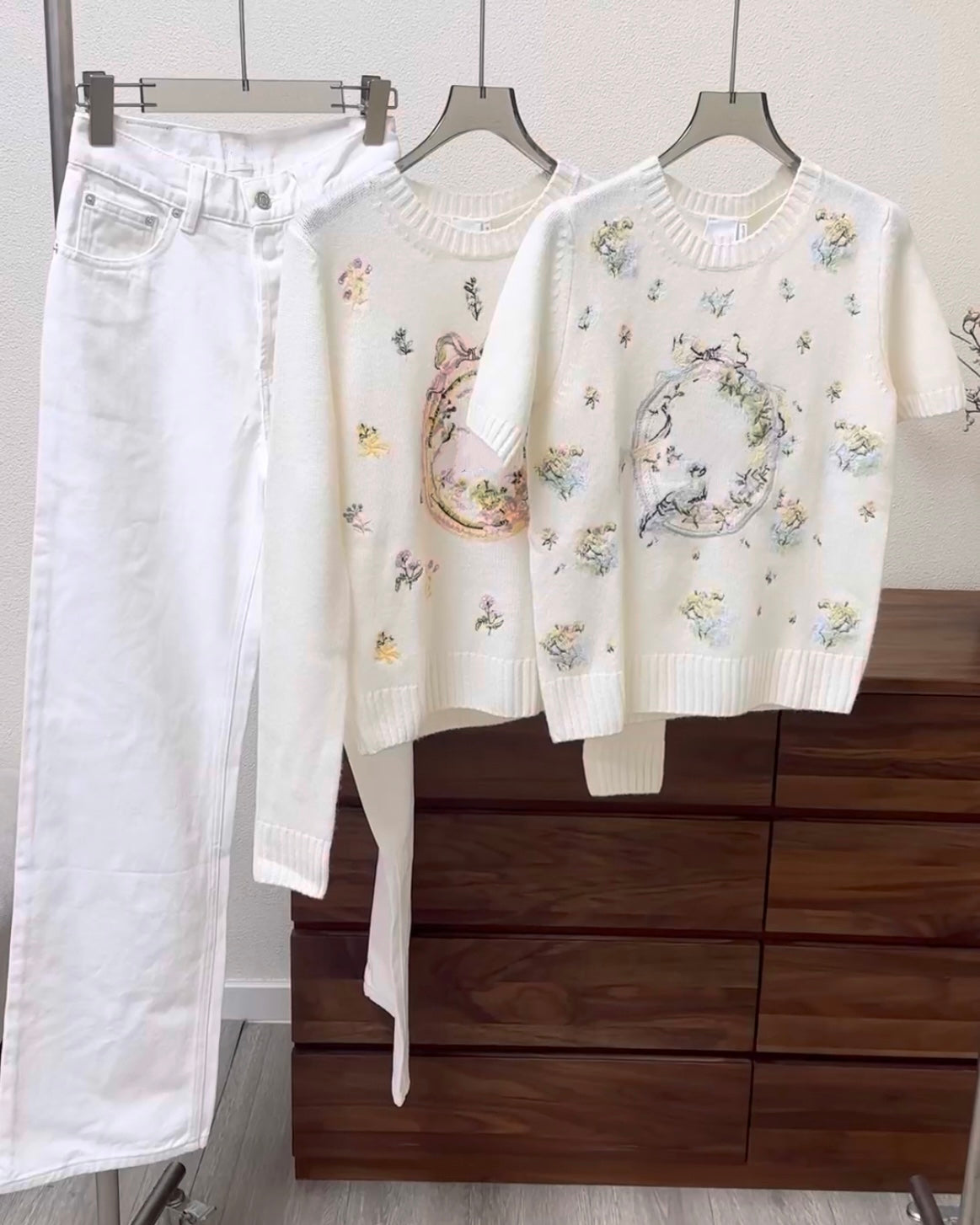 Artisanal Floral Embroidery Cashmere Set: Long/Short Sleeve Knit Top + Classic White Straight-Leg Jeans - Premium 97% Cashmere & 100% Cotton