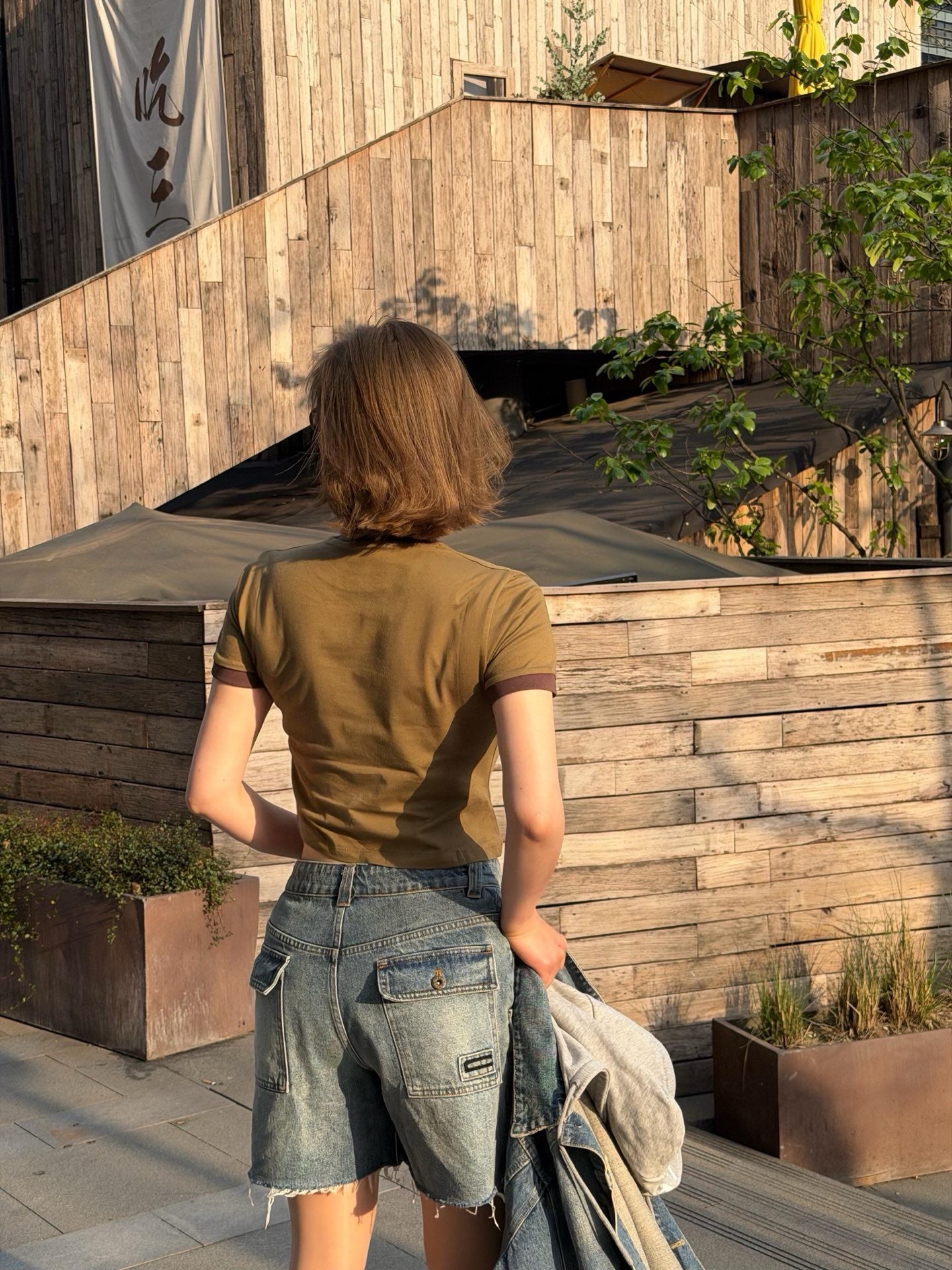 Women's High-Waist Multi-Pocket Vintage Blue Denim Shorts & Pants Cargo-Inspired Stretchy