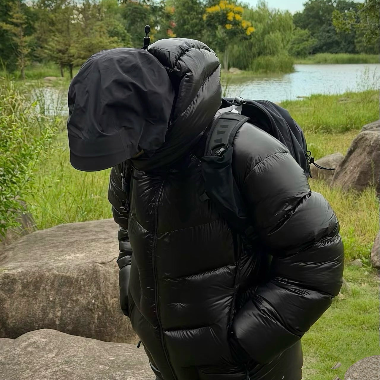 Hooded 1000 Fill Power Water-Repellent Goose Down Lightweight Insulated Outdoor Jacket for Men and Women Unisex Warm  Water-proof with Pocket 1000FP