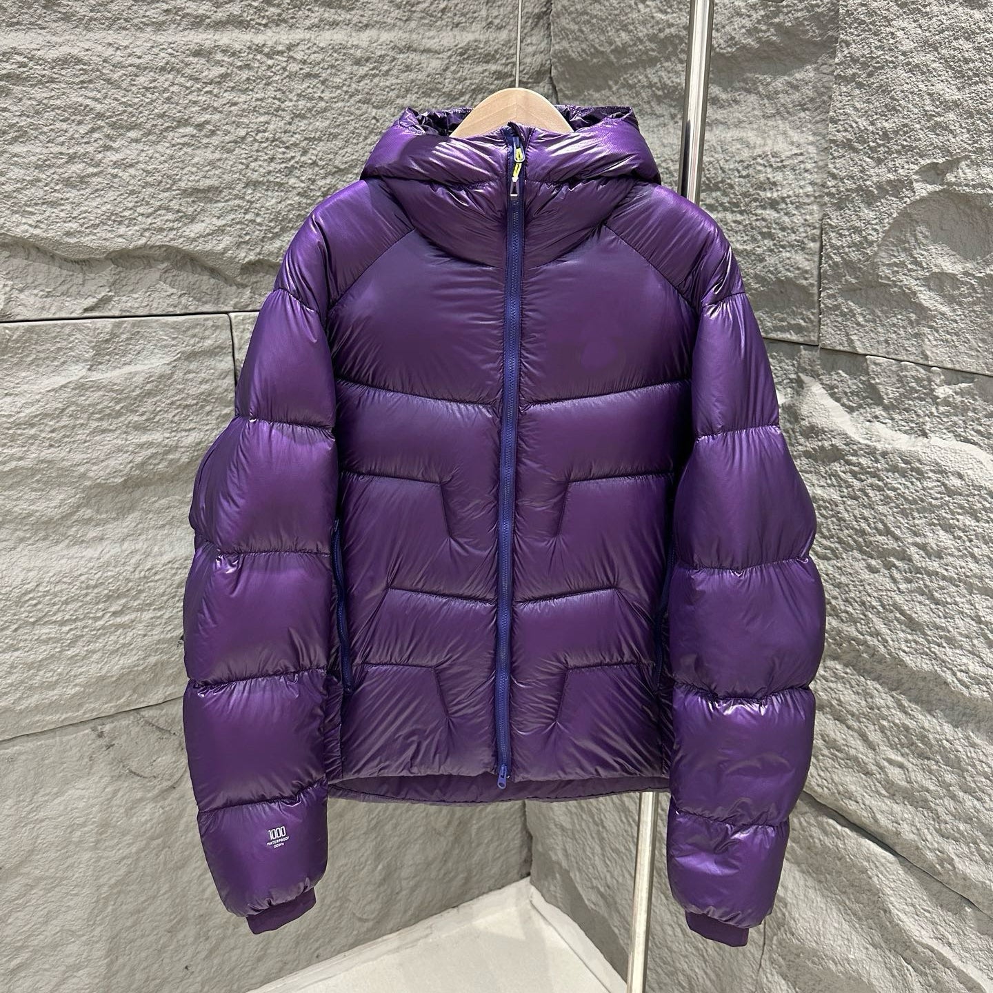 Hooded 1000 Fill Power Water-Repellent Goose Down Lightweight Insulated Outdoor Jacket for Men and Women Unisex Warm  Water-proof with Pocket 1000FP