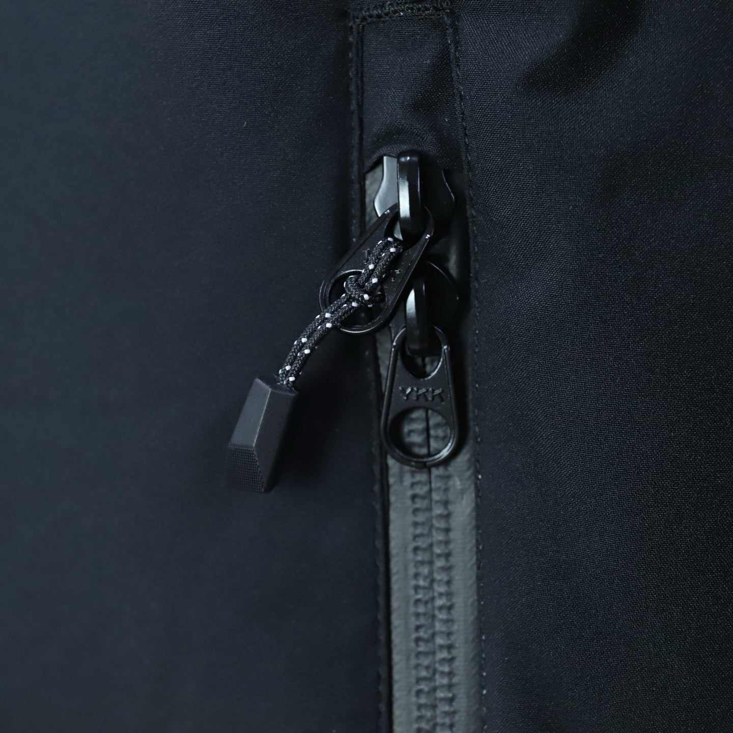 Flix and Ponyo Men's/Women's Waterproof Hooded Duck Down Puffer Jacket for Winter Outdoor Sports Unisex