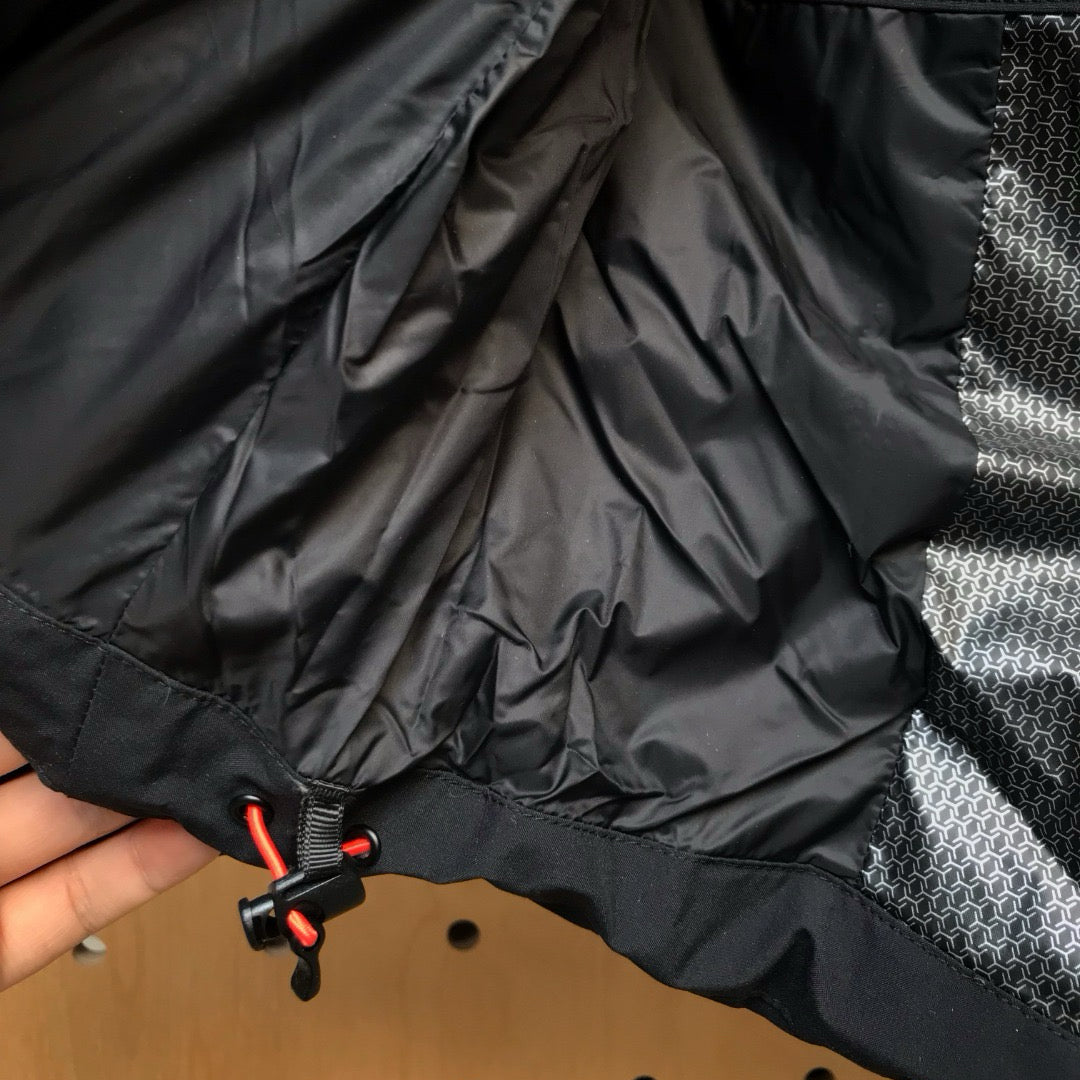 Flix and Ponyo Men's/Women's Waterproof Hooded Duck Down Puffer Jacket for Winter Outdoor Sports Unisex