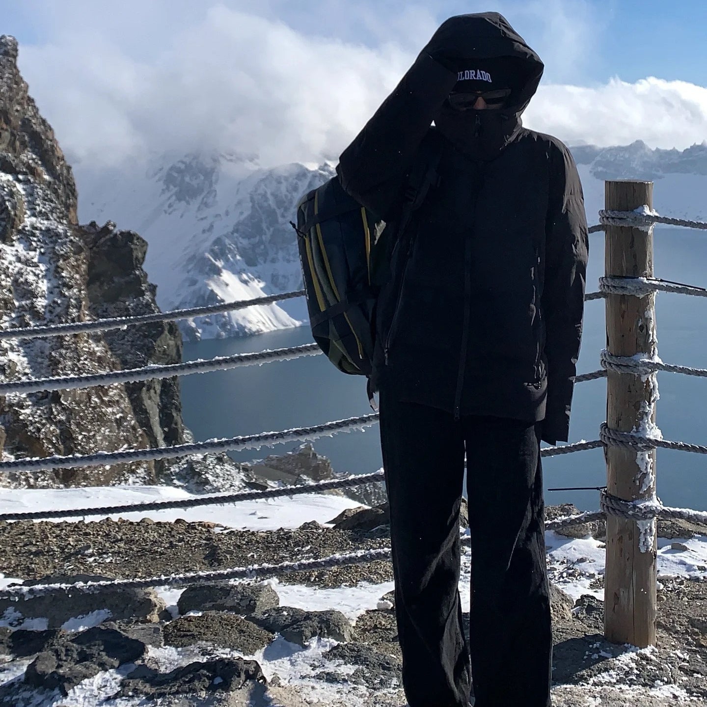 Flix and Ponyo Men's/Women's Waterproof Hooded Duck Down Puffer Jacket for Winter Outdoor Sports Unisex