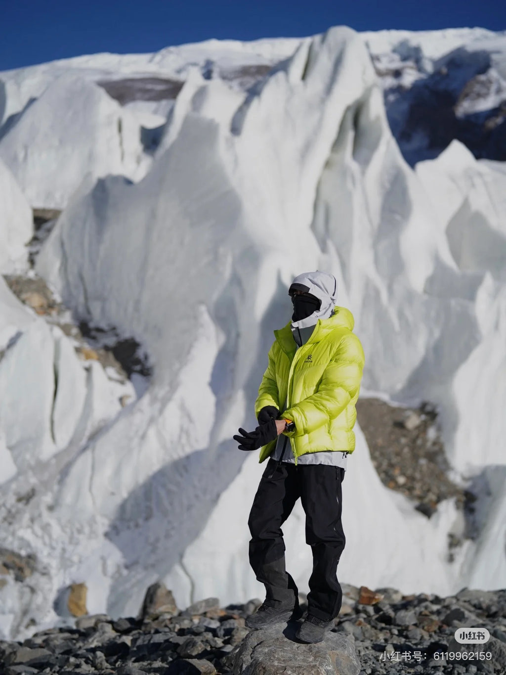 Hooded 1000 Fill Power Water-Repellent Goose Down Lightweight Insulated Outdoor Jacket for Men and Women Unisex Warm  Water-proof with Pocket 1000FP