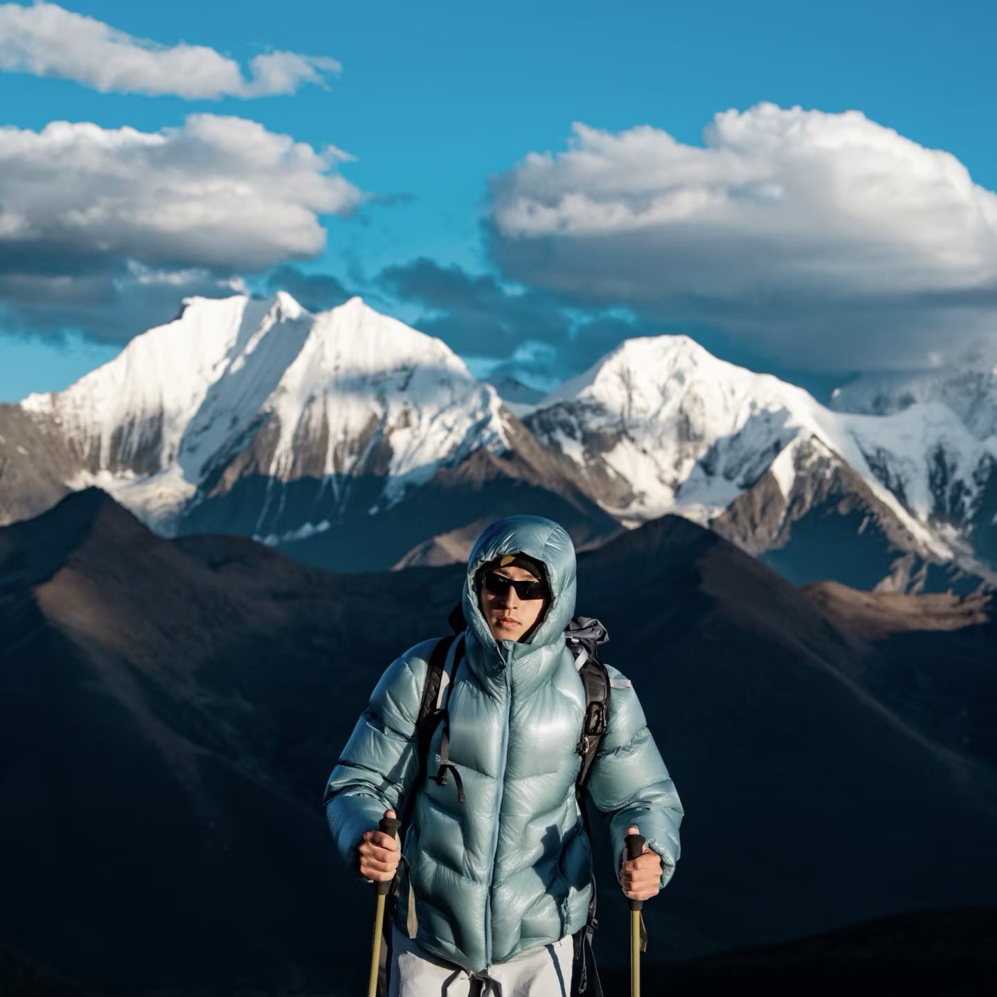 Hooded 1000 Fill Power Water-Repellent Goose Down Lightweight Insulated Outdoor Jacket for Men and Women Unisex Warm  Water-proof with Pocket 1000FP