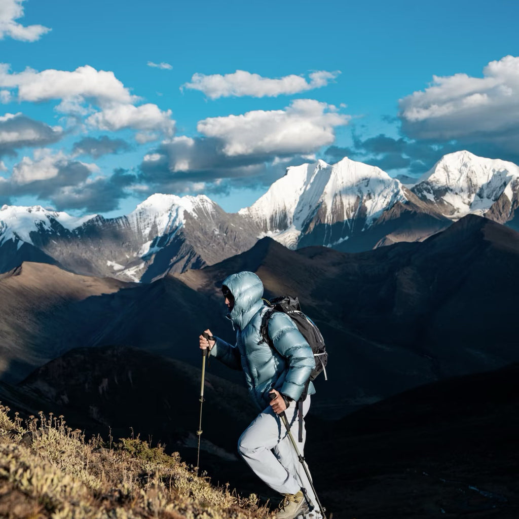 Hooded 1000 Fill Power Water-Repellent Goose Down Lightweight Insulated Outdoor Jacket for Men and Women Unisex Warm  Water-proof with Pocket 1000FP