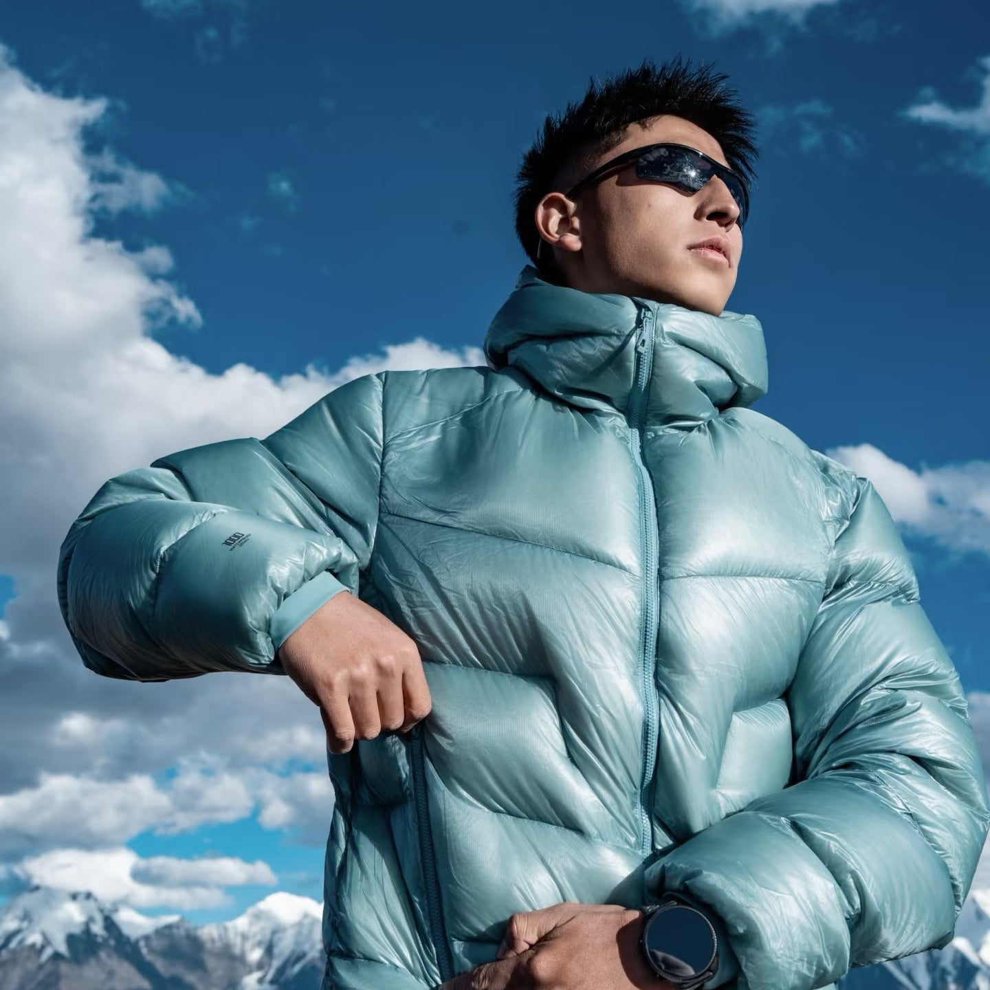 Hooded 1000 Fill Power Water-Repellent Goose Down Lightweight Insulated Outdoor Jacket for Men and Women Unisex Warm  Water-proof with Pocket 1000FP