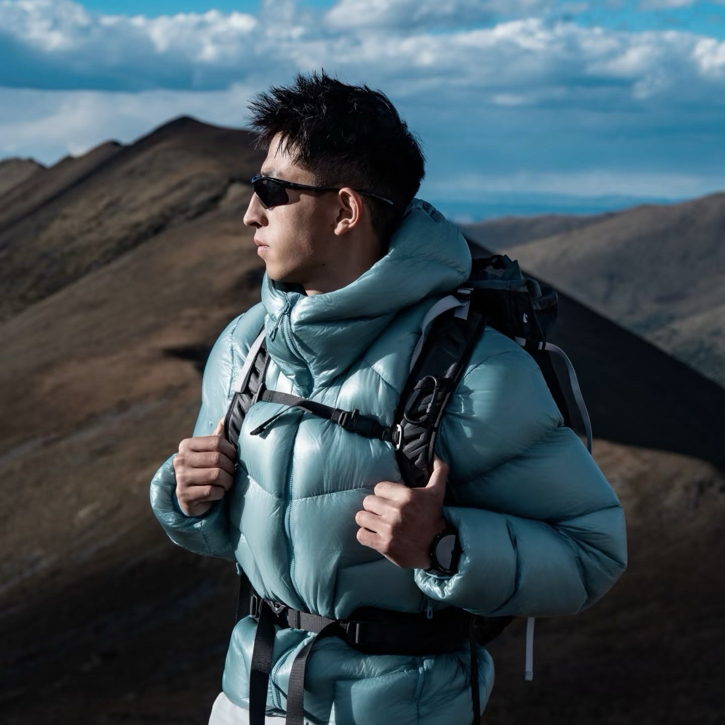 Hooded 1000 Fill Power Water-Repellent Goose Down Lightweight Insulated Outdoor Jacket for Men and Women Unisex Warm  Water-proof with Pocket 1000FP