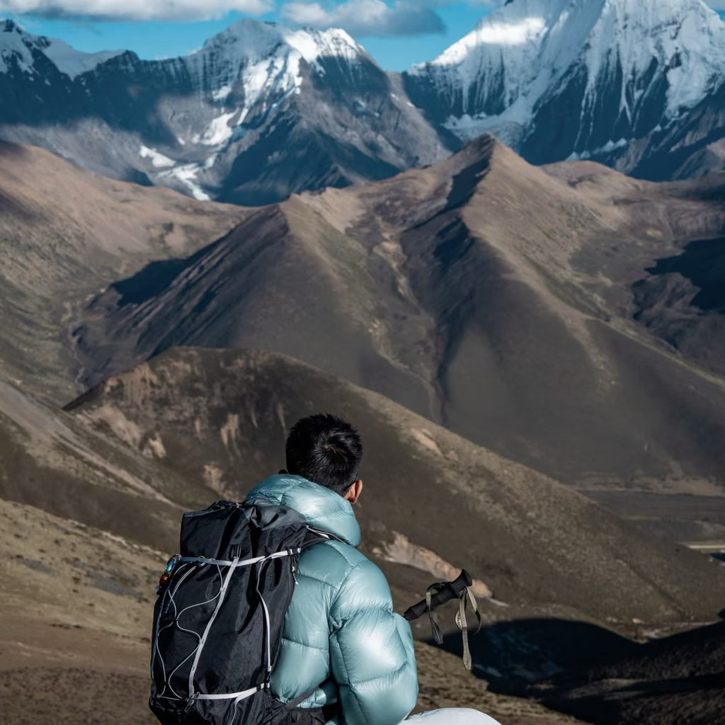 Hooded 1000 Fill Power Water-Repellent Goose Down Lightweight Insulated Outdoor Jacket for Men and Women Unisex Warm  Water-proof with Pocket 1000FP