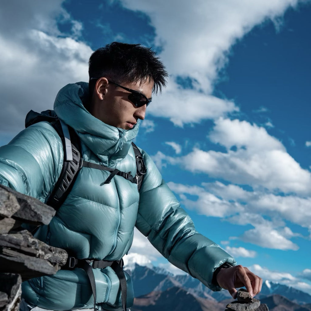 Hooded 1000 Fill Power Water-Repellent Goose Down Lightweight Insulated Outdoor Jacket for Men and Women Unisex Warm  Water-proof with Pocket 1000FP