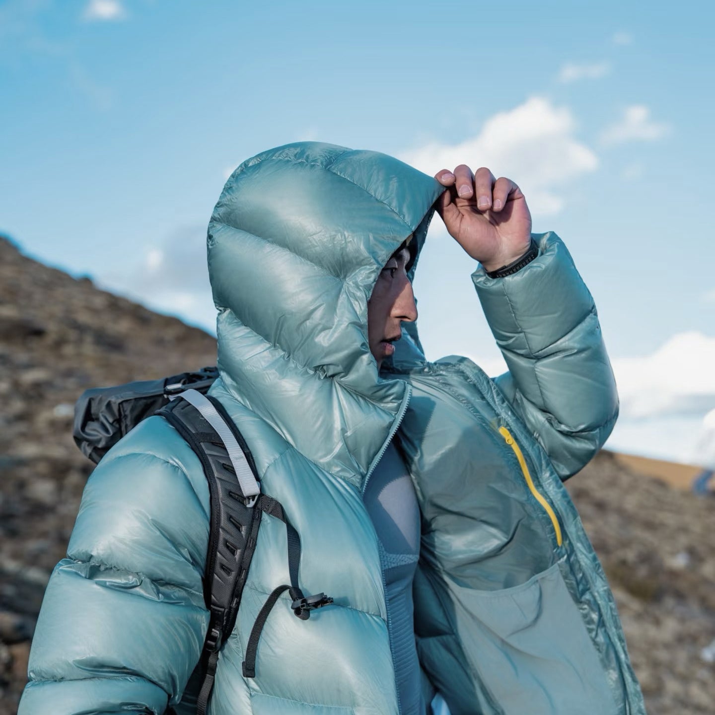 Hooded 1000 Fill Power Water-Repellent Goose Down Lightweight Insulated Outdoor Jacket for Men and Women Unisex Warm  Water-proof with Pocket 1000FP