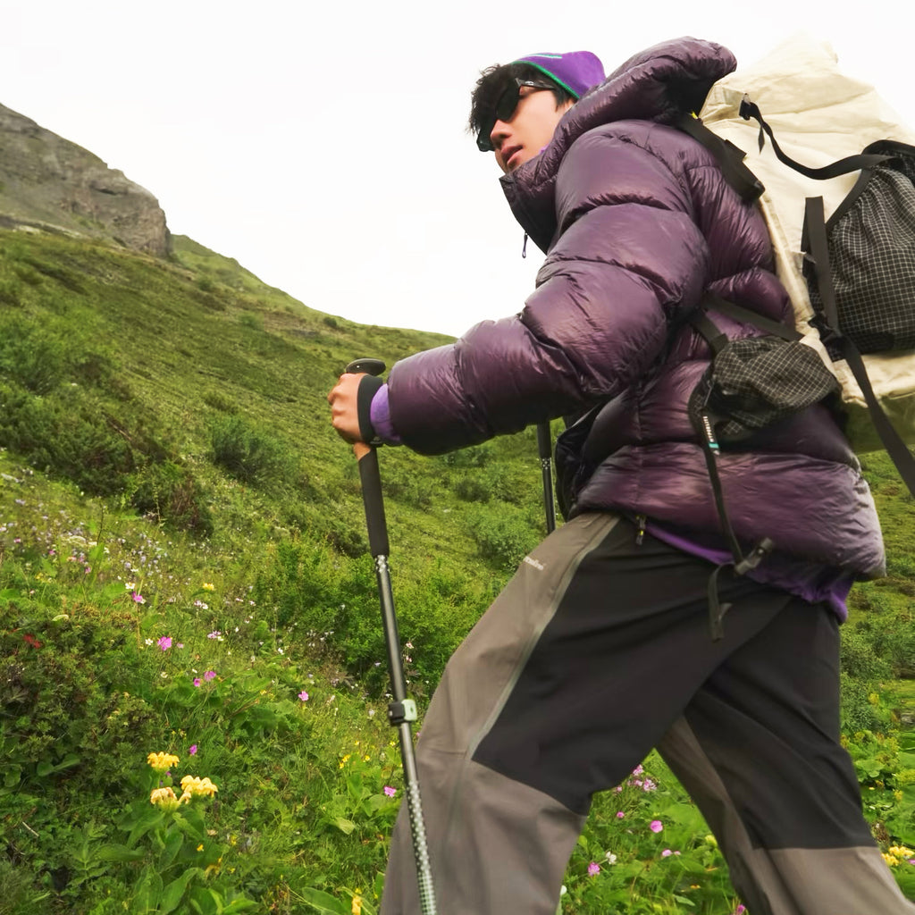 Hooded 1000 Fill Power Water-Repellent Goose Down Lightweight Insulated Outdoor Jacket for Men and Women Unisex Warm  Water-proof with Pocket 1000FP