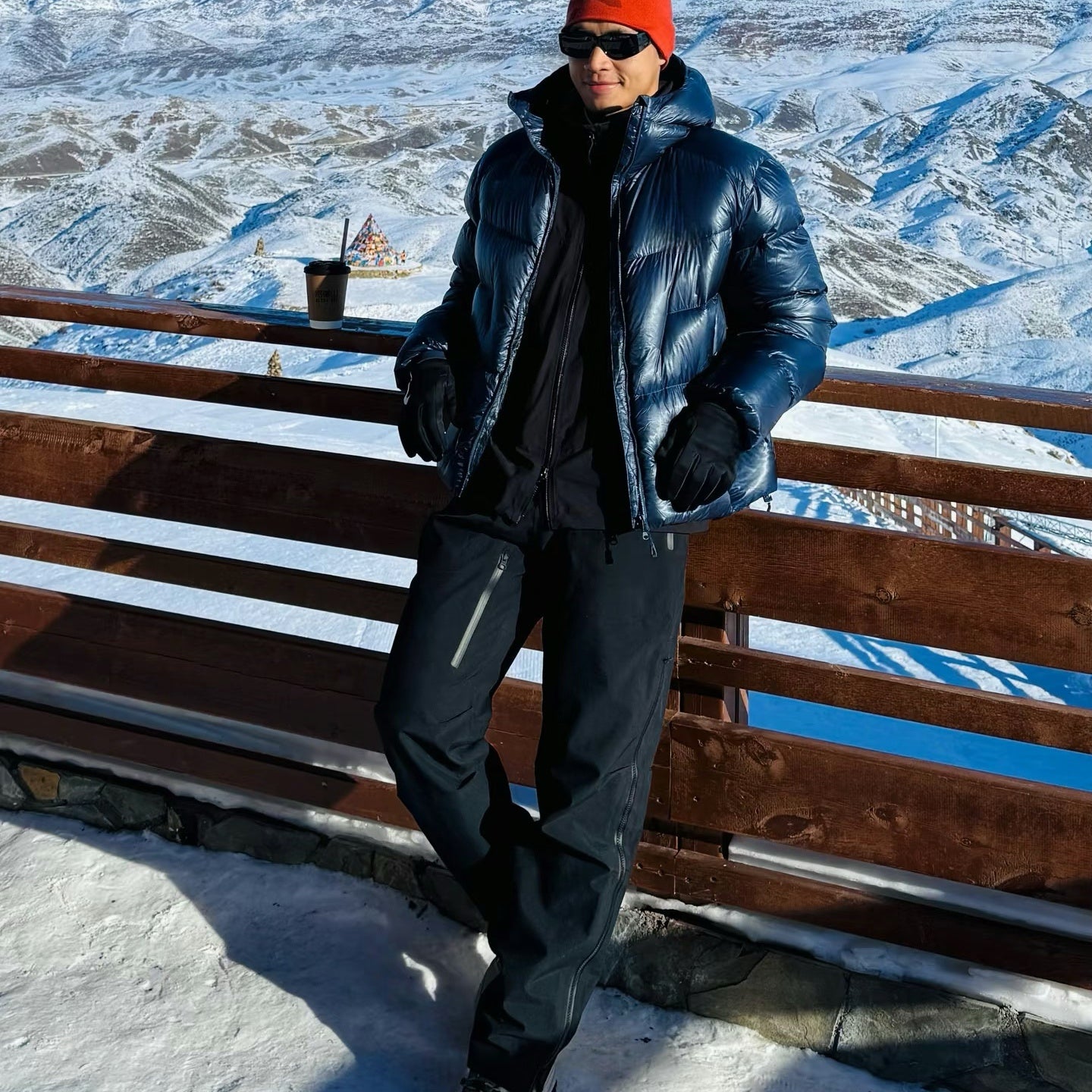 Hooded 1000 Fill Power Water-Repellent Goose Down Lightweight Insulated Outdoor Jacket for Men and Women Unisex Warm  Water-proof with Pocket 1000FP