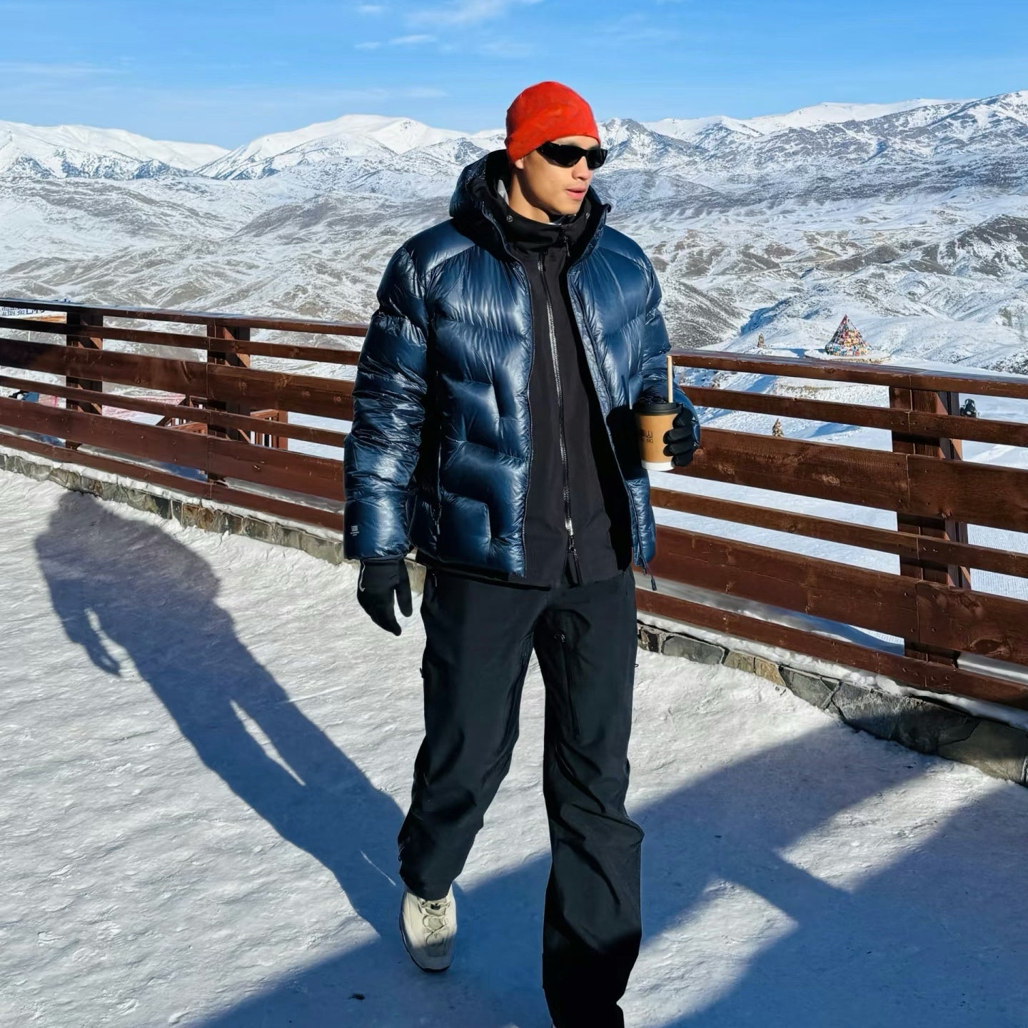 Hooded 1000 Fill Power Water-Repellent Goose Down Lightweight Insulated Outdoor Jacket for Men and Women Unisex Warm  Water-proof with Pocket 1000FP