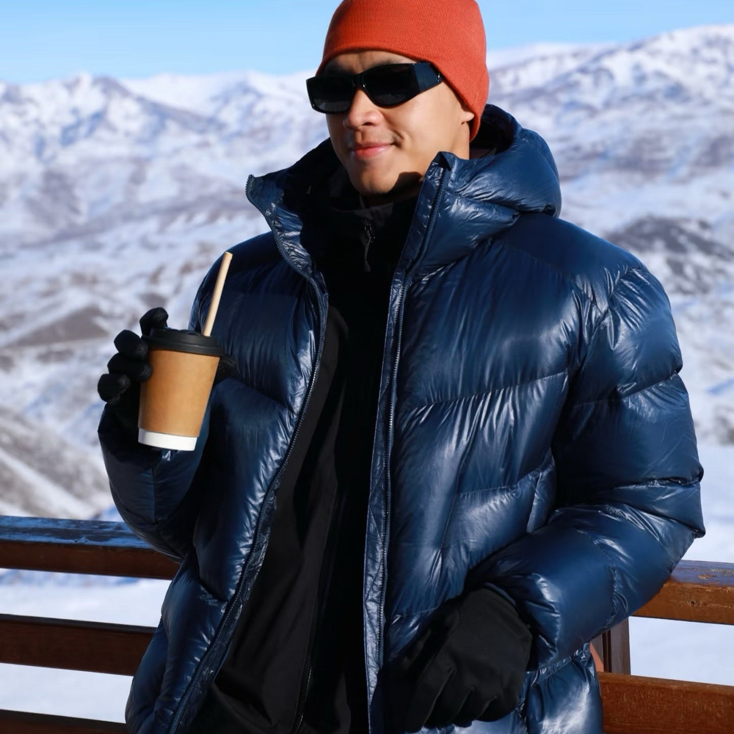 Hooded 1000 Fill Power Water-Repellent Goose Down Lightweight Insulated Outdoor Jacket for Men and Women Unisex Warm  Water-proof with Pocket 1000FP