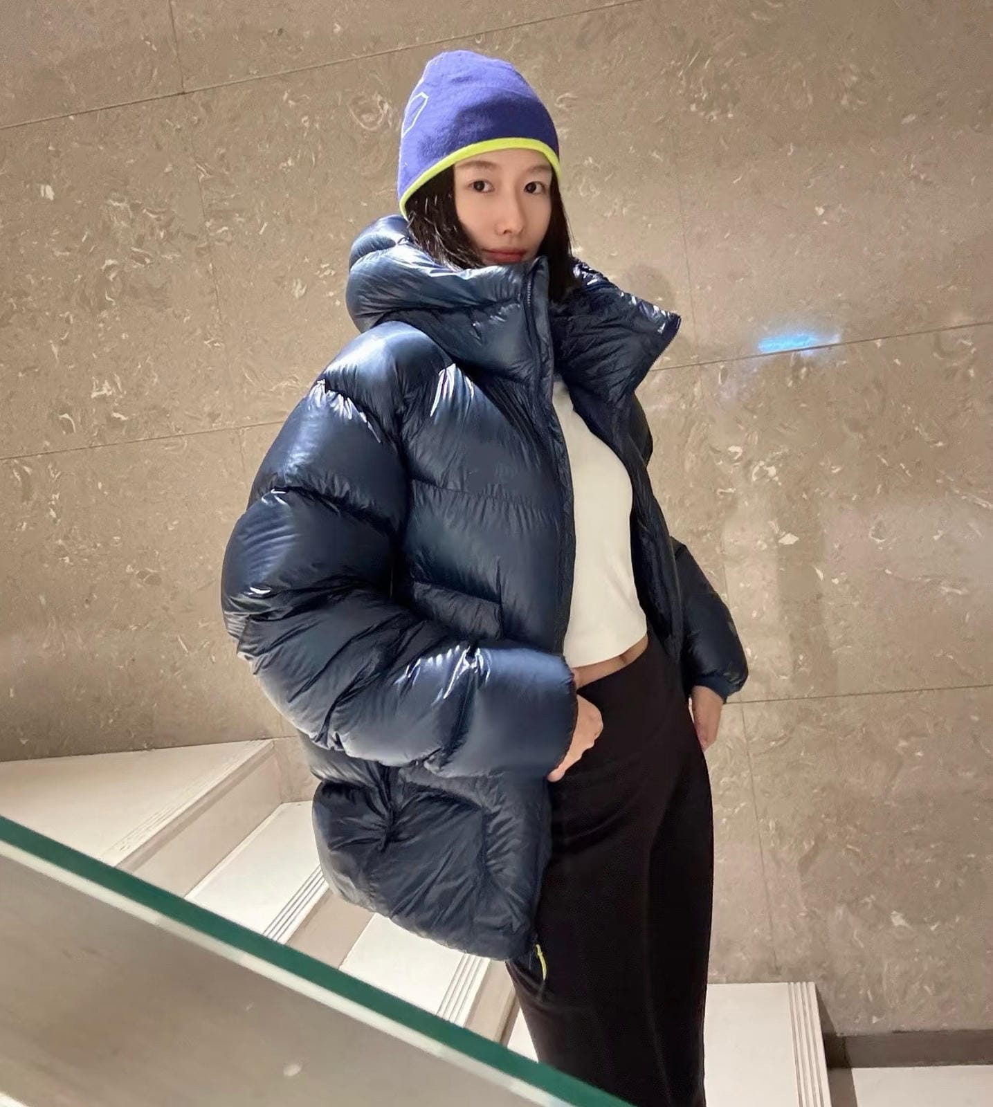 Hooded Duck Down Jacket Unisex Outdoor Warm  Water-proof Woman Man with Pocket