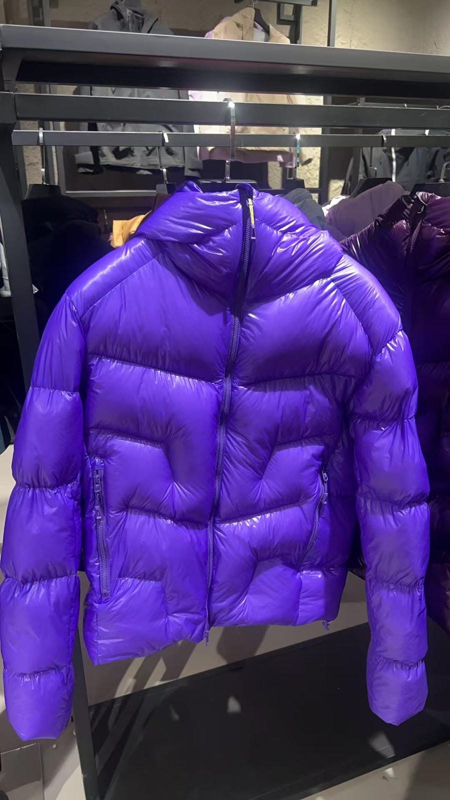 Hooded Duck Down Jacket Unisex Outdoor Warm  Water-proof Woman Man with Pocket