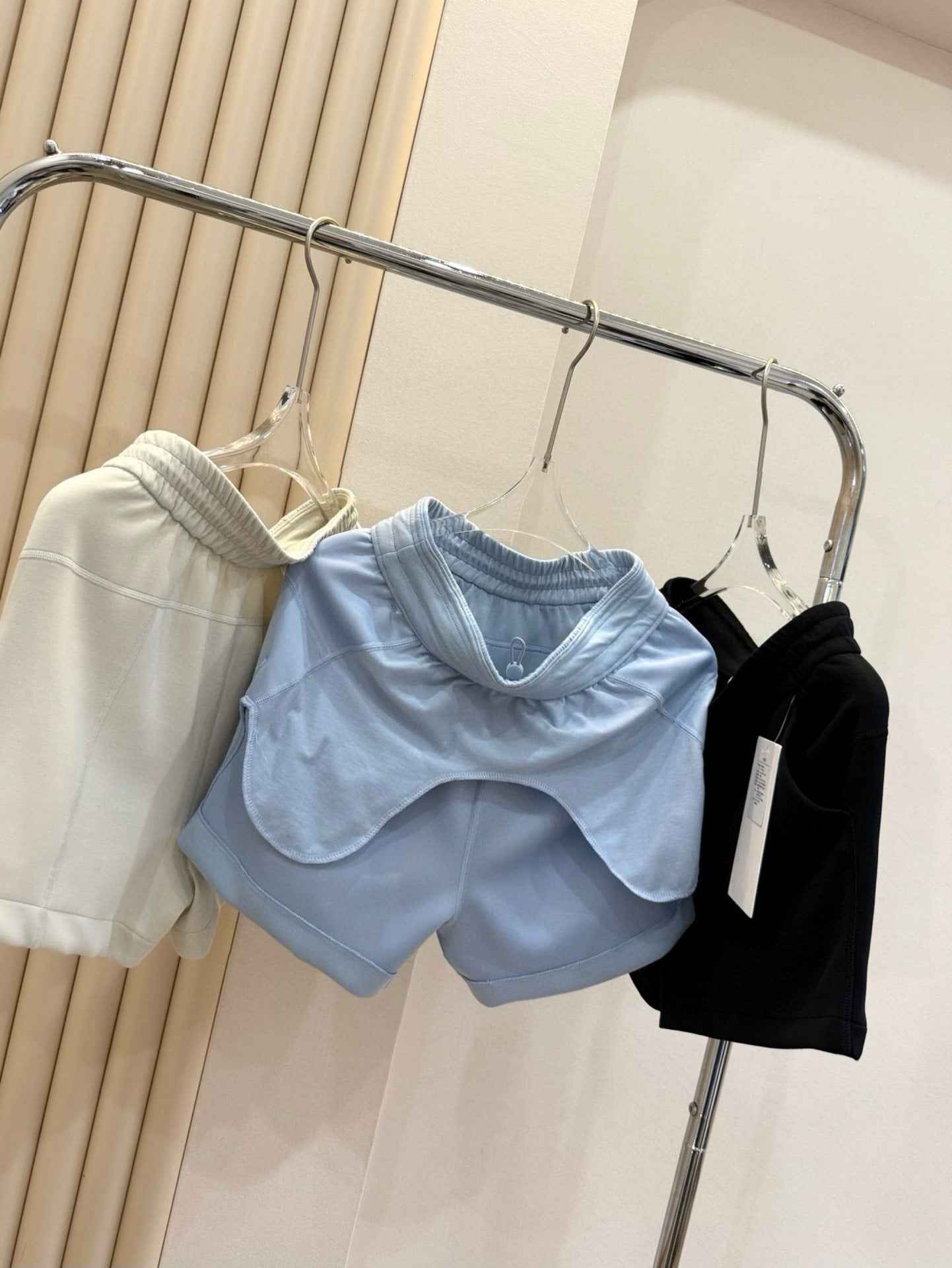 Softstreame Air Layer Movement 4Inch  Magic Pants Casual Loose Versatile Outdoor Summer Yoga Shorts