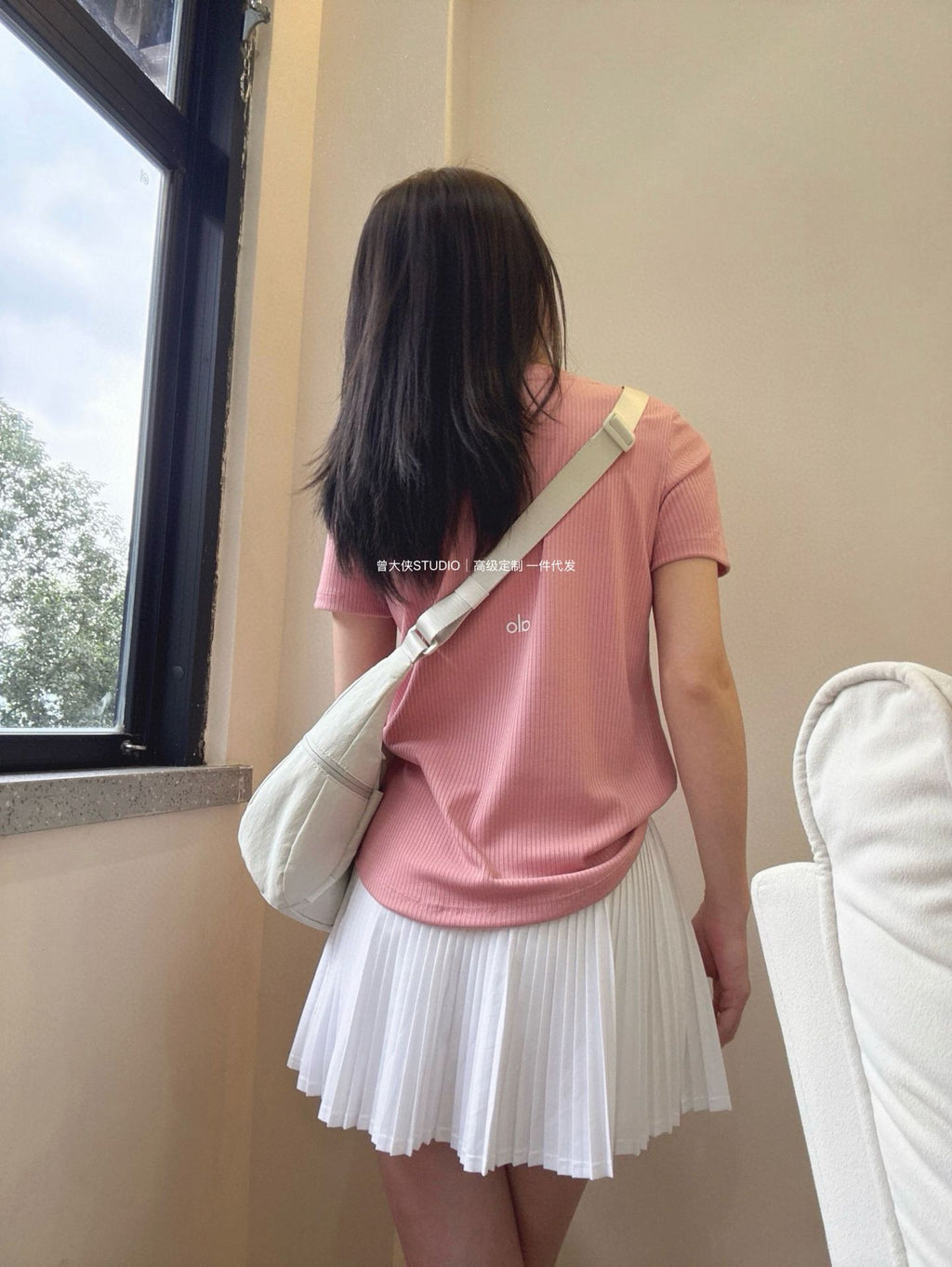 *Alo Curved Hem Short Sleeve25Summer Outdoor Casual Basic Anti-Stripe Versatile Breathable Round Neck Slimming T New T-shirt