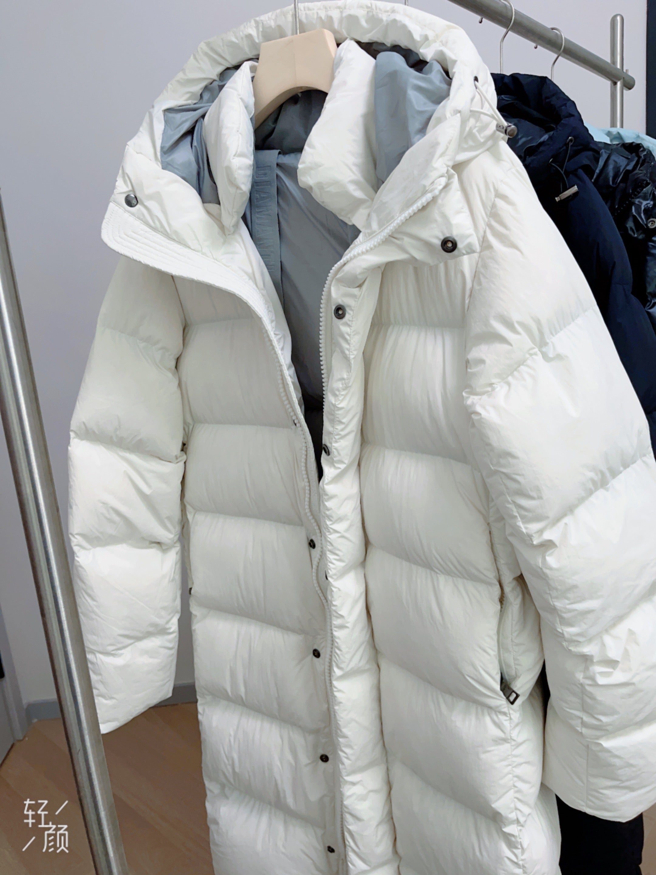 Long Duck Down Jacket With 7  horizontal baffles Hooded Warm Puffy Unisex Women Black White Grey Easy Clean 850FP model2360