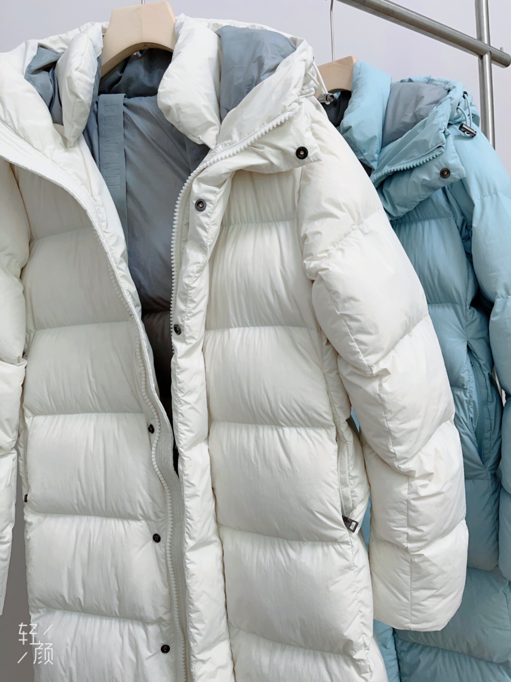 Long Duck Down Jacket With 7  horizontal baffles Hooded Warm Puffy Unisex Women Black White Grey Easy Clean 850FP model2360