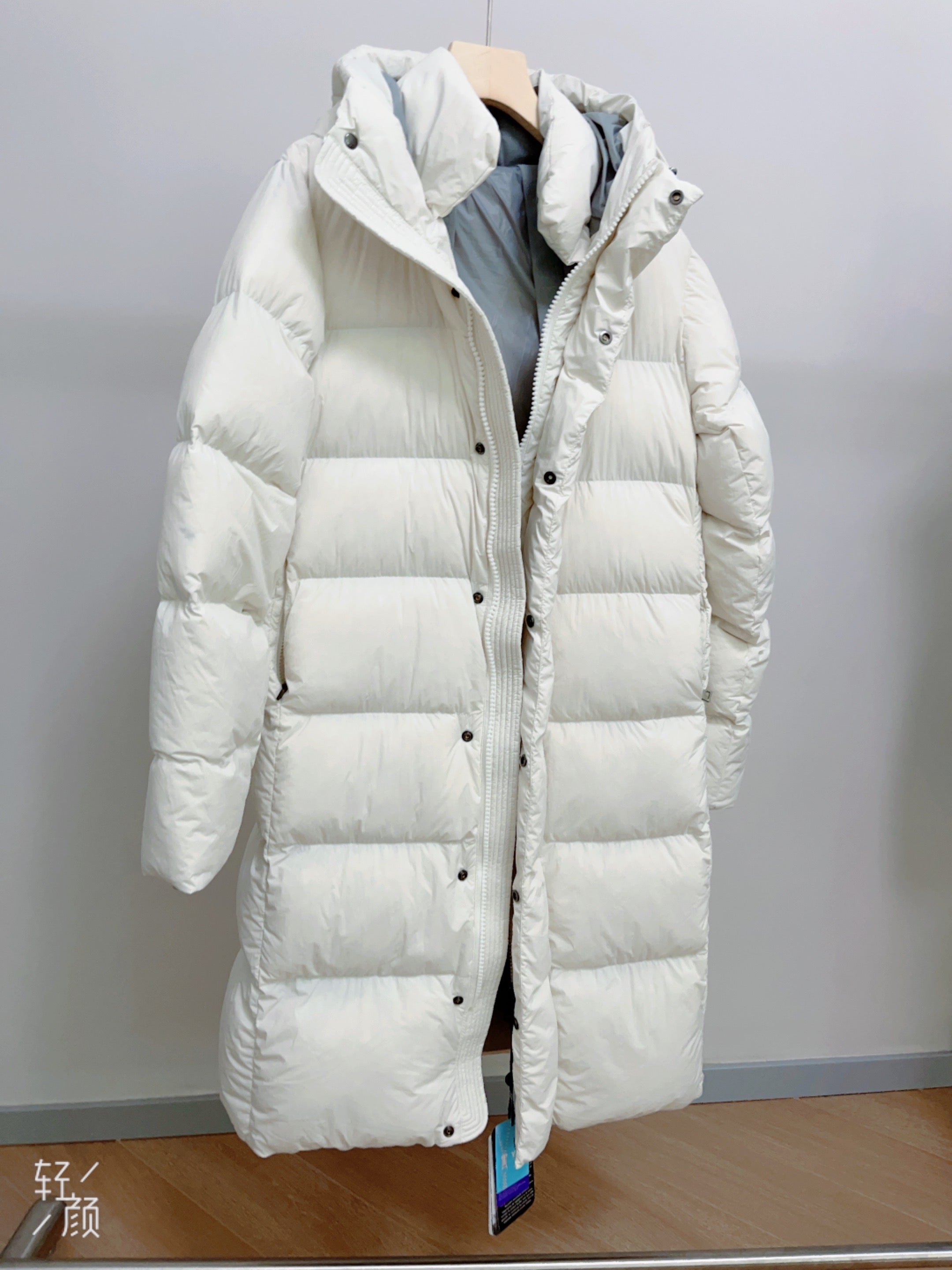 Long Duck Down Jacket With 7  horizontal baffles Hooded Warm Puffy Unisex Women Black White Grey Easy Clean 850FP model2360