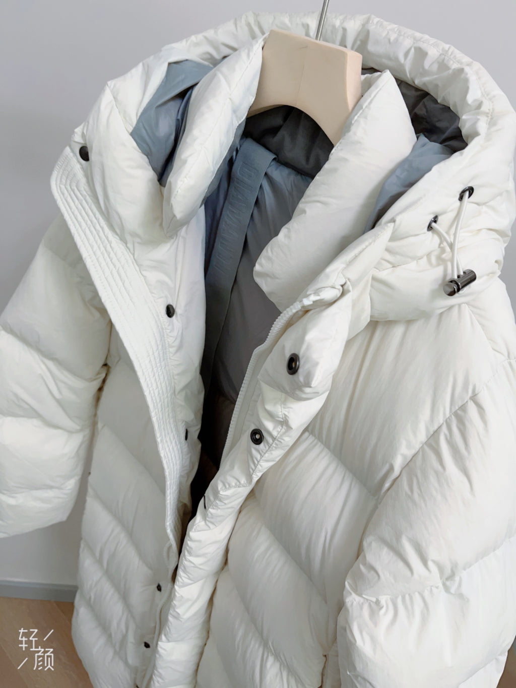 Long Duck Down Jacket With 7  horizontal baffles Hooded Warm Puffy Unisex Women Black White Grey Easy Clean 850FP model2360