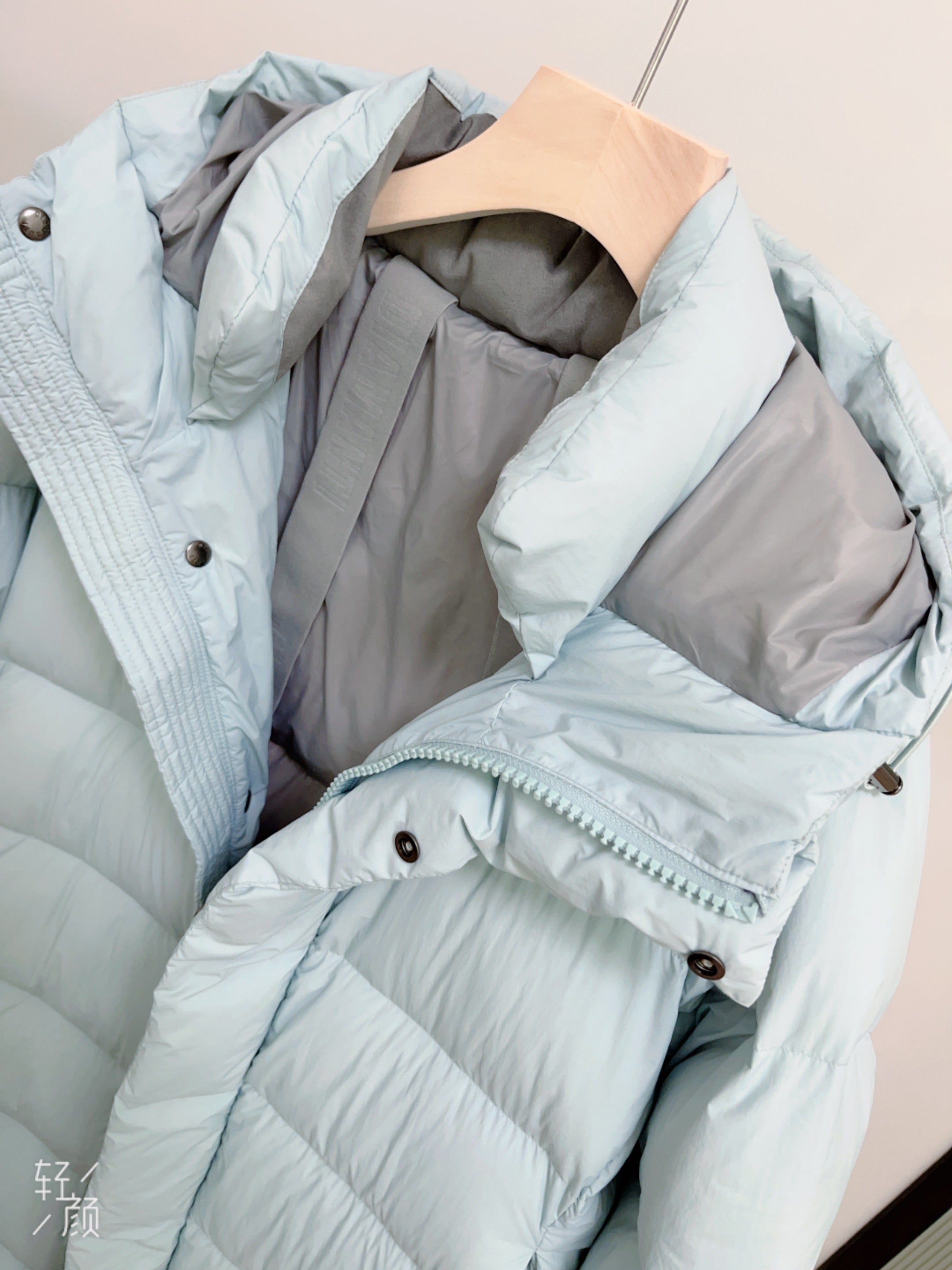 Long Duck Down Jacket With 7  horizontal baffles Hooded Warm Puffy Unisex Women Black White Grey Easy Clean 850FP model2360