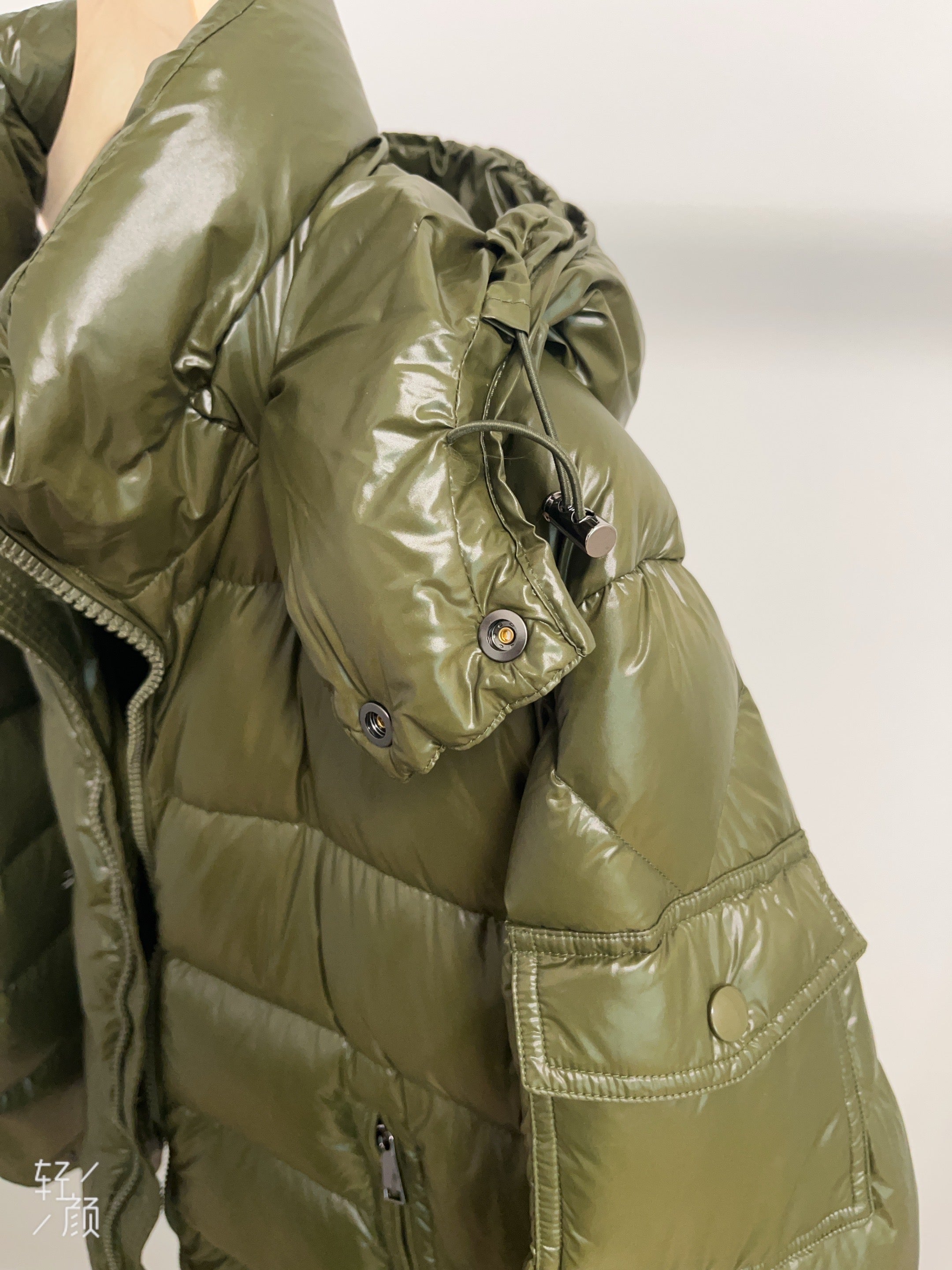 Goose DownJacket hooded  Man Unisex Endurable Easy Clean Warm Lightweight 850FP model 1903