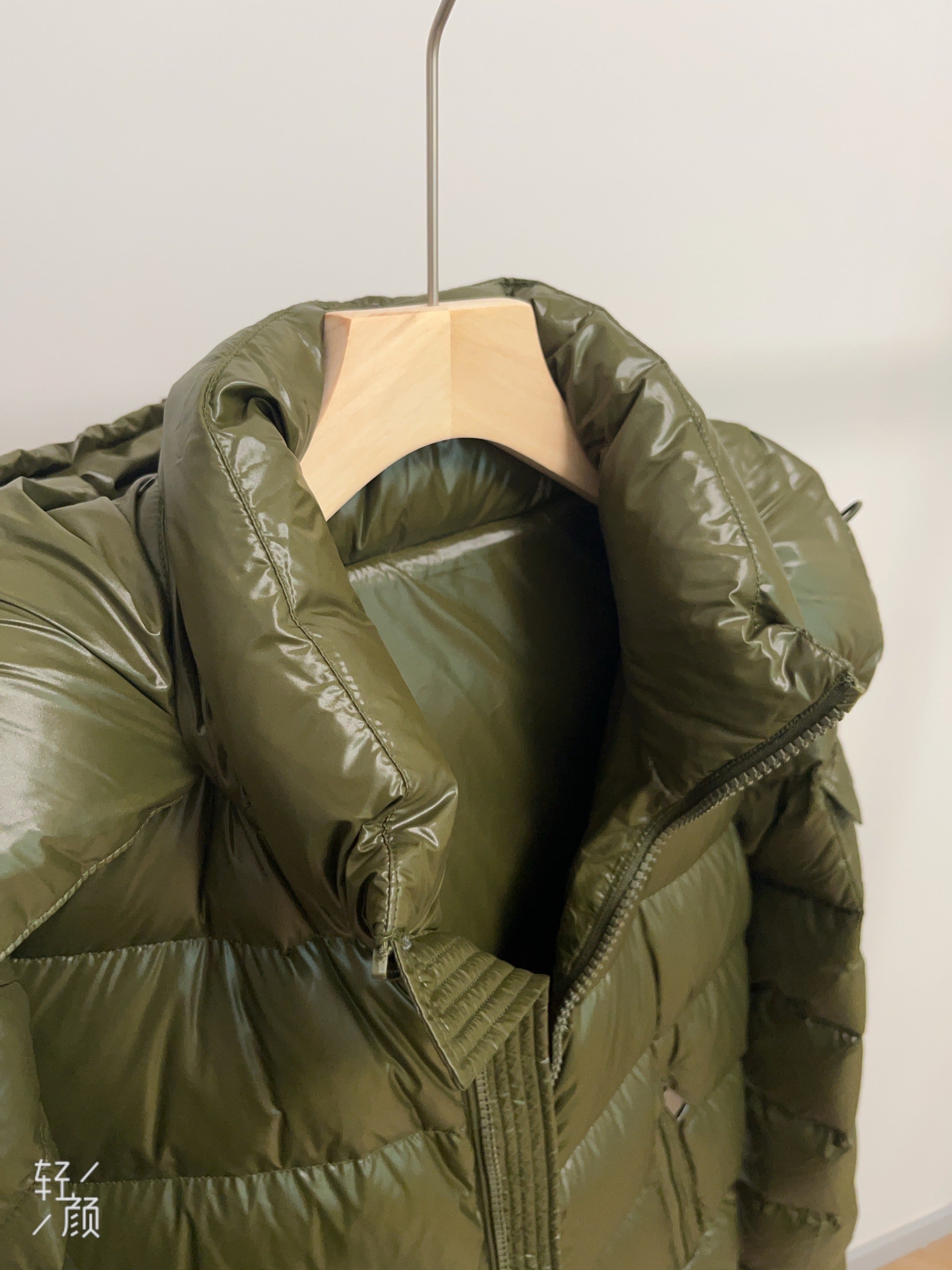 Goose DownJacket hooded  Man Unisex Endurable Easy Clean Warm Lightweight 850FP model 1903