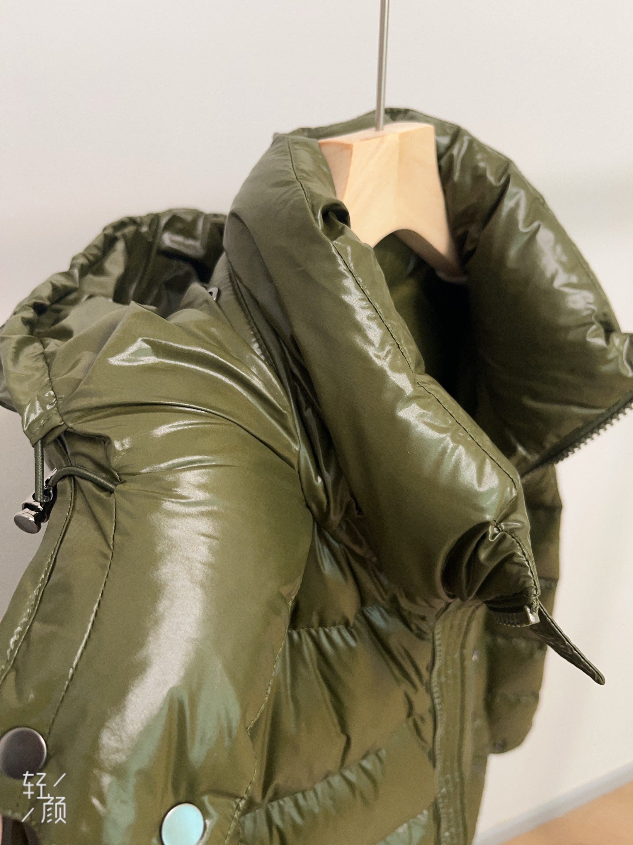 Goose DownJacket hooded  Man Unisex Endurable Easy Clean Warm Lightweight 850FP model 1903