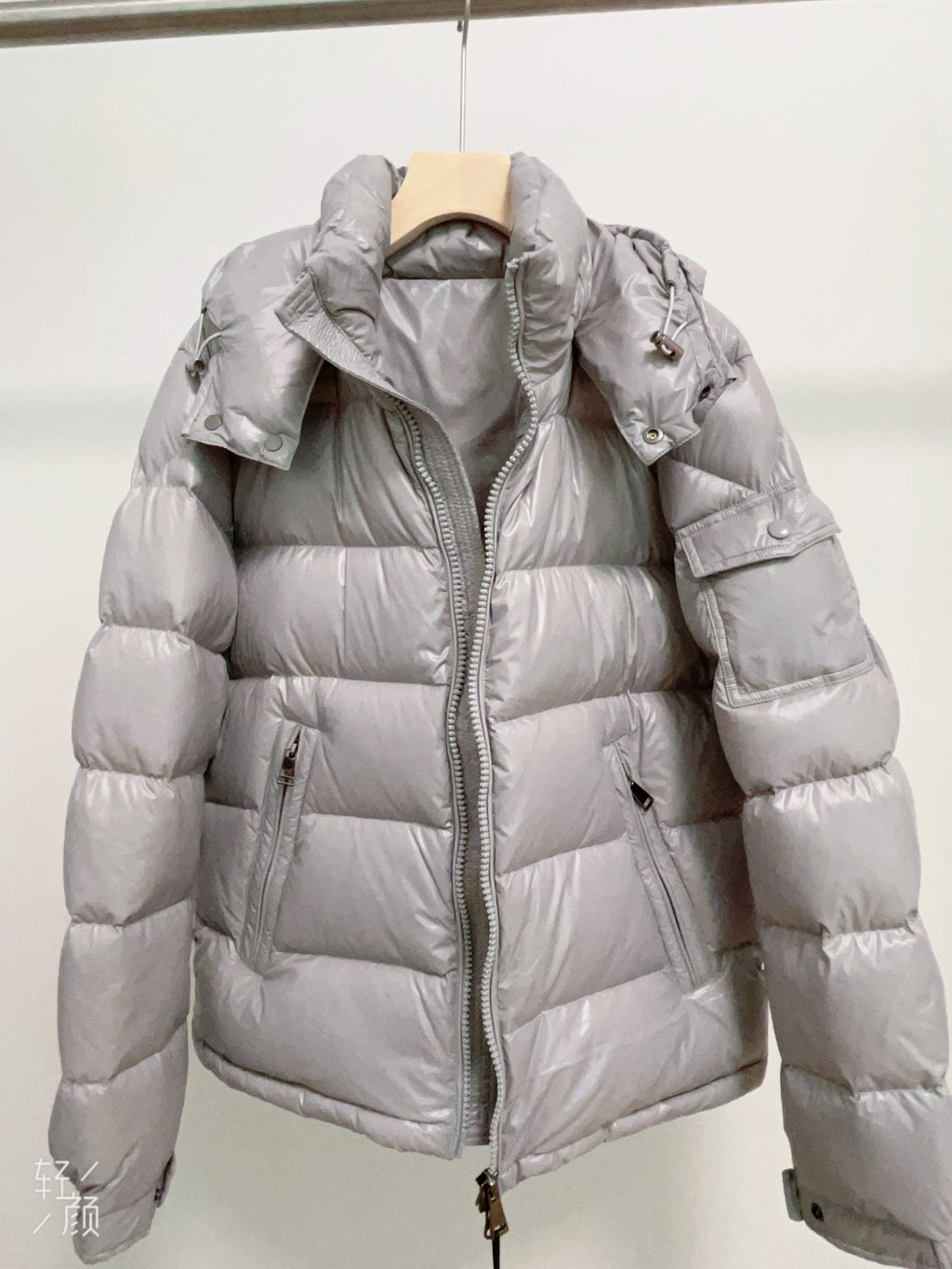 Goose DownJacket hooded  Man Unisex Endurable Easy Clean Warm Lightweight 850FP model 1903