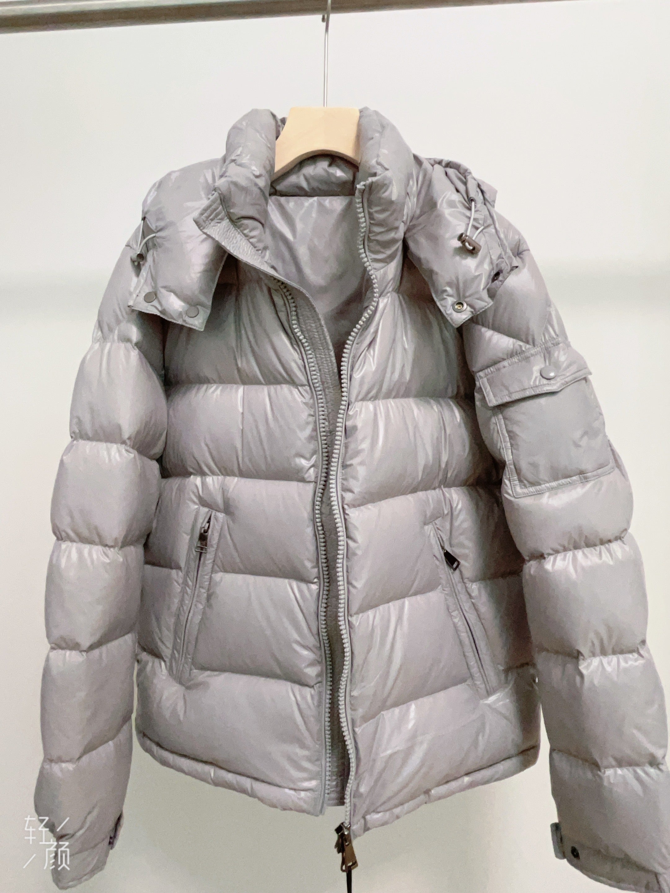 Goose DownJacket hooded  Man Unisex Endurable Easy Clean Warm Lightweight 850FP model 1903