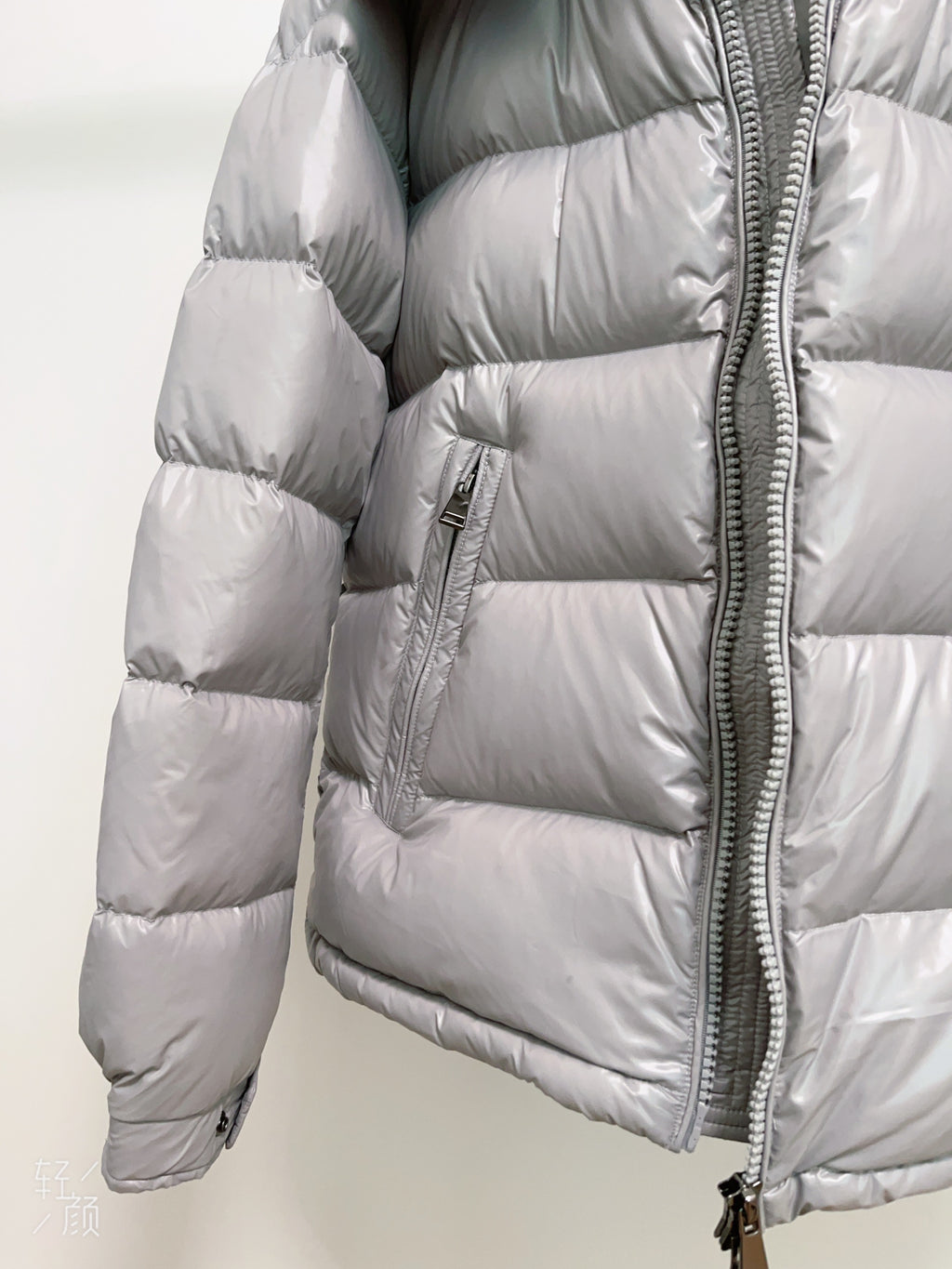 Goose DownJacket hooded  Man Unisex Endurable Easy Clean Warm Lightweight 850FP model 1903