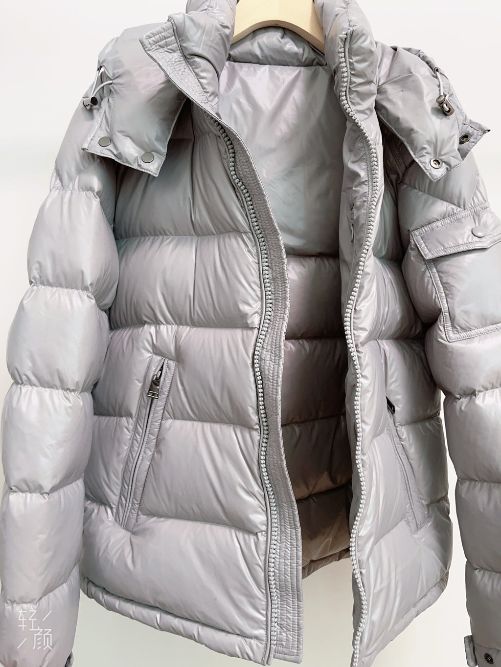 Goose DownJacket hooded  Man Unisex Endurable Easy Clean Warm Lightweight 850FP model 1903